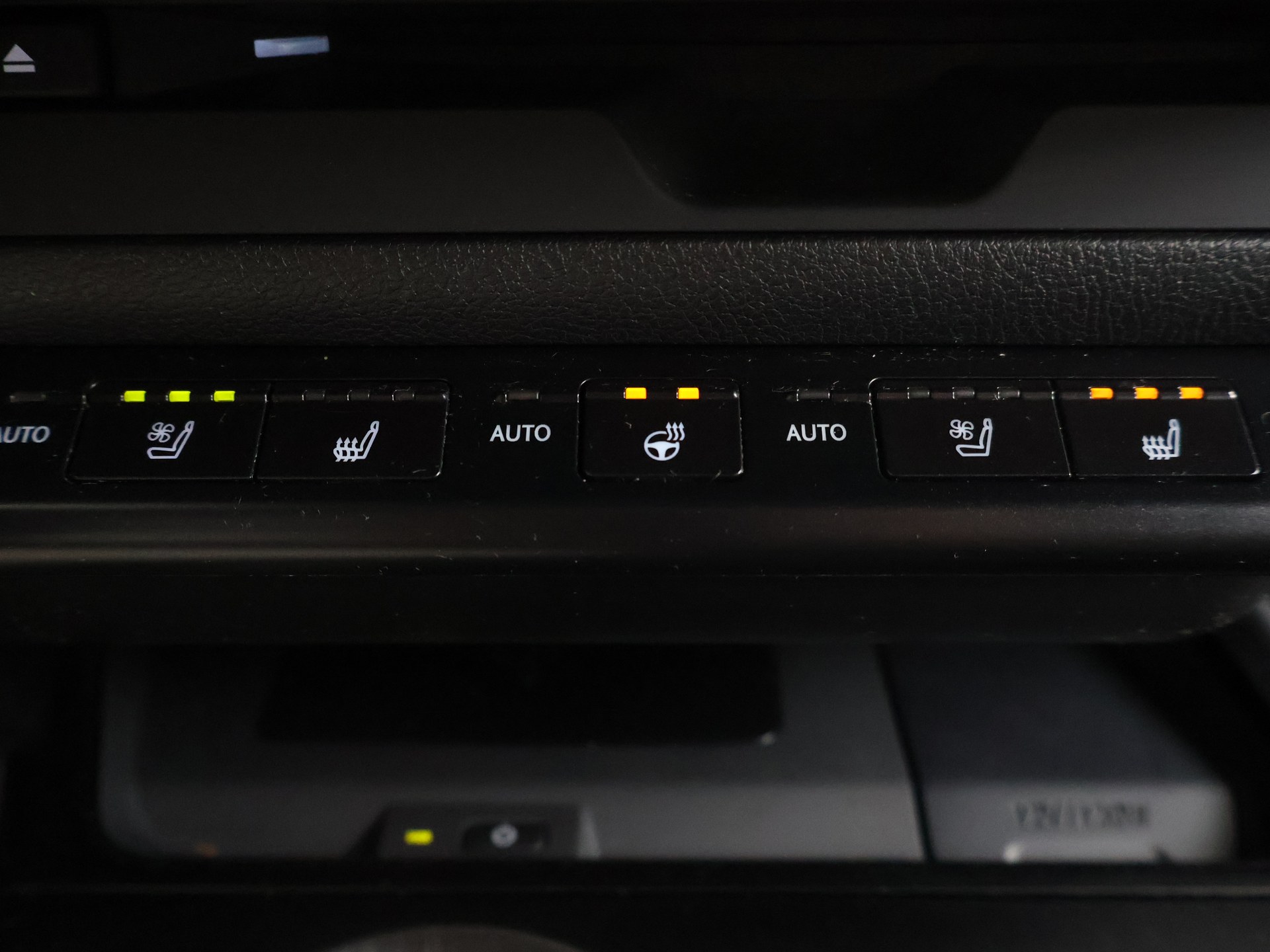 Foto van Lexus Lexus Ux250h