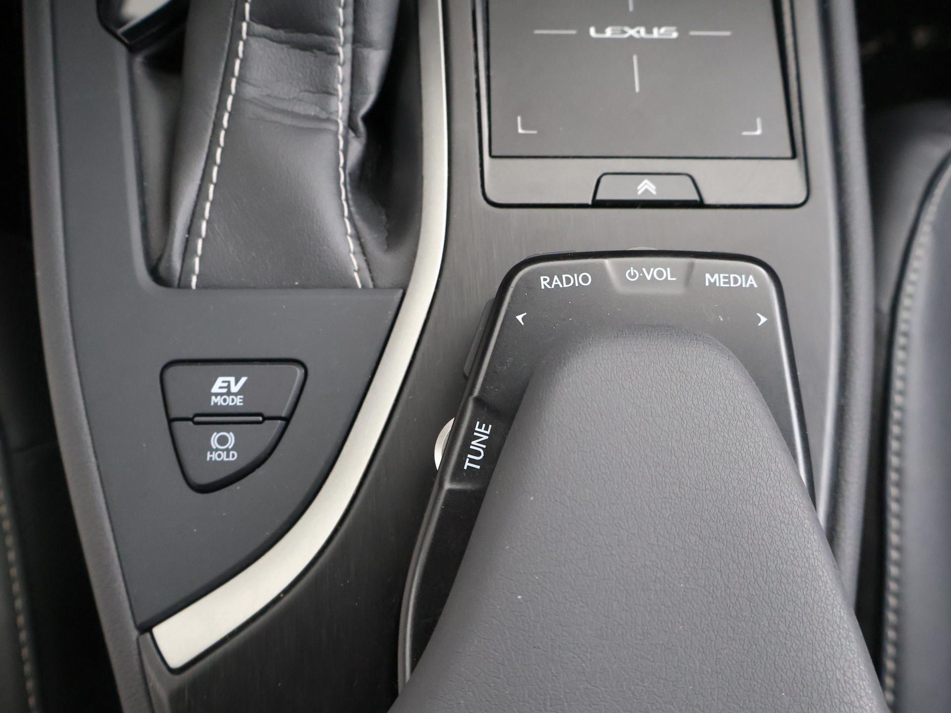 Foto van Lexus Lexus Ux250h