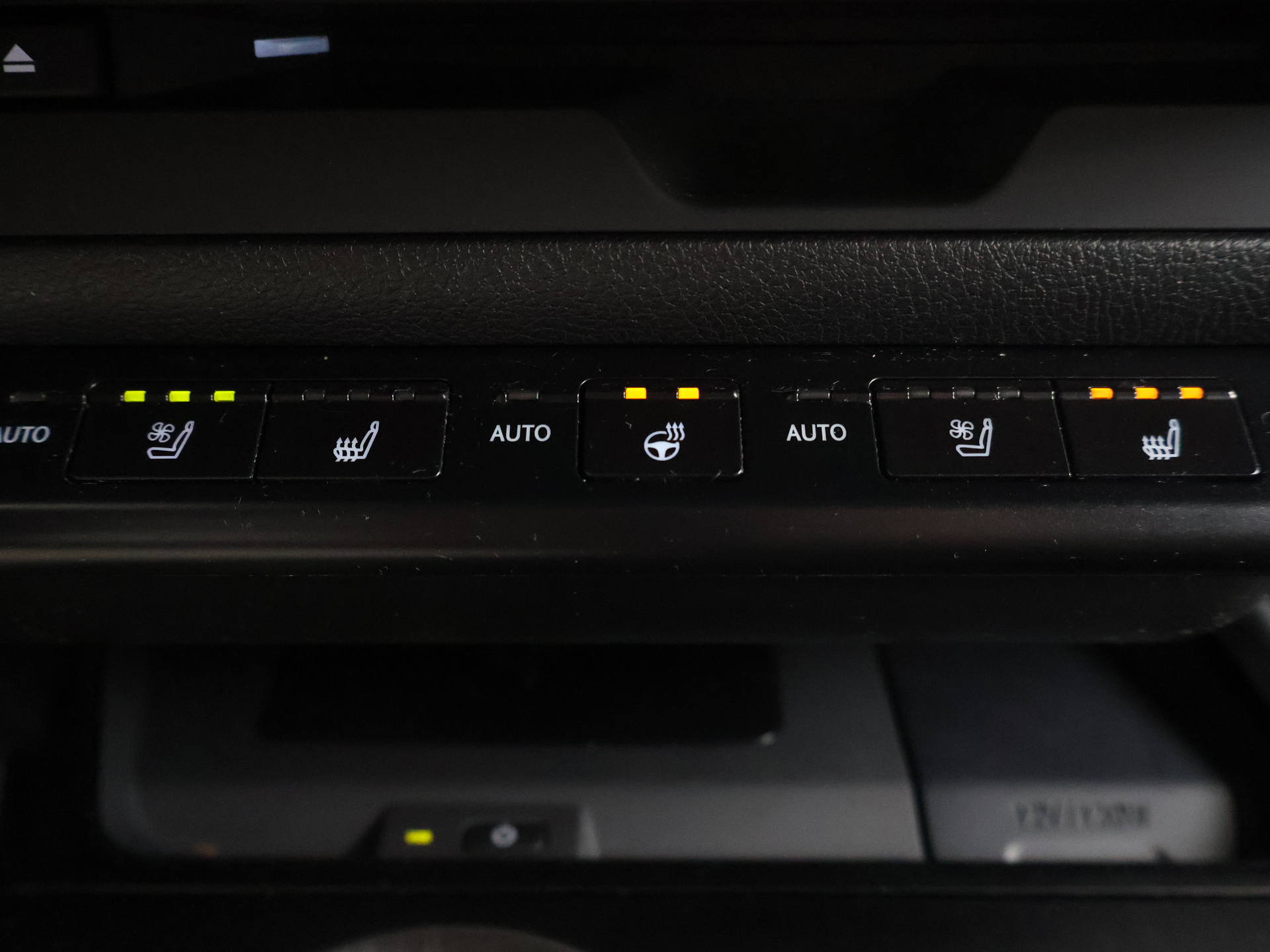 Foto van Lexus Lexus Ux250h