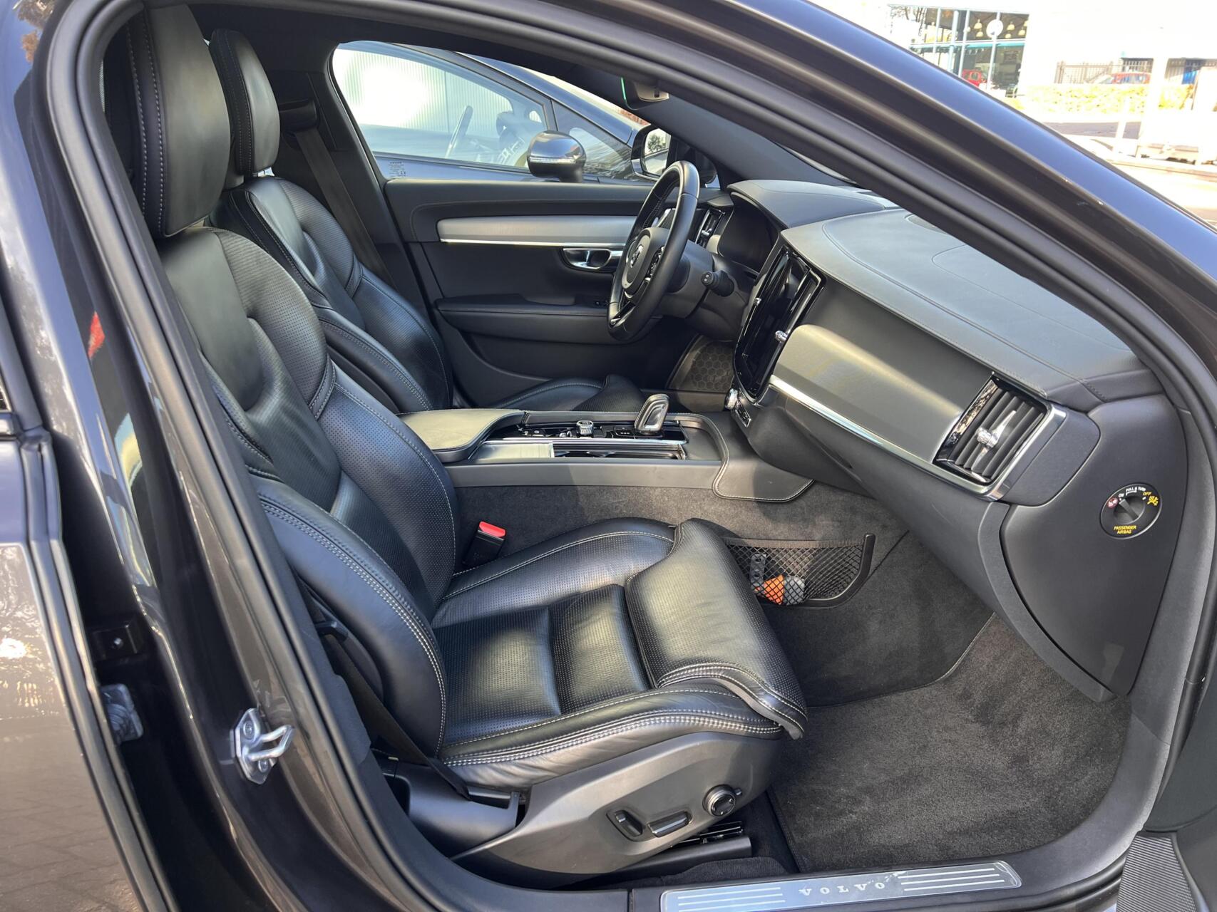 Foto van Volvo V90