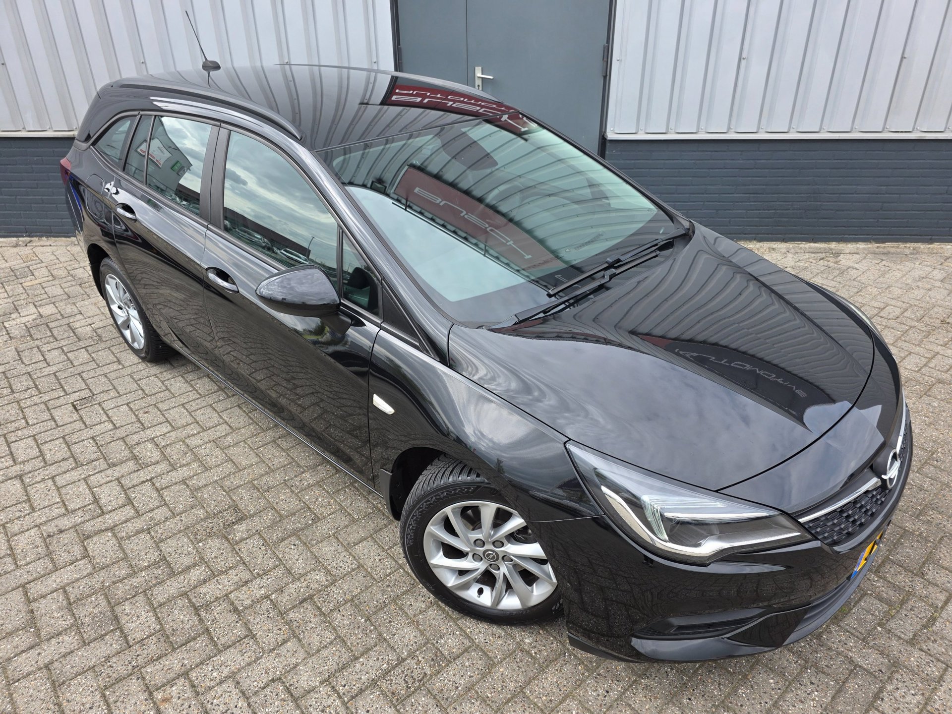Foto van Opel Astra Sports Tourer