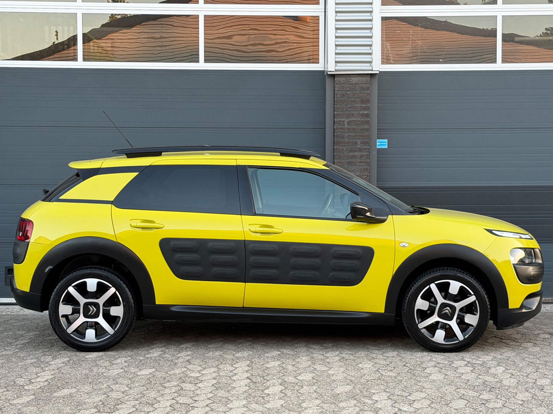 Foto van Citroen C4 Cactus