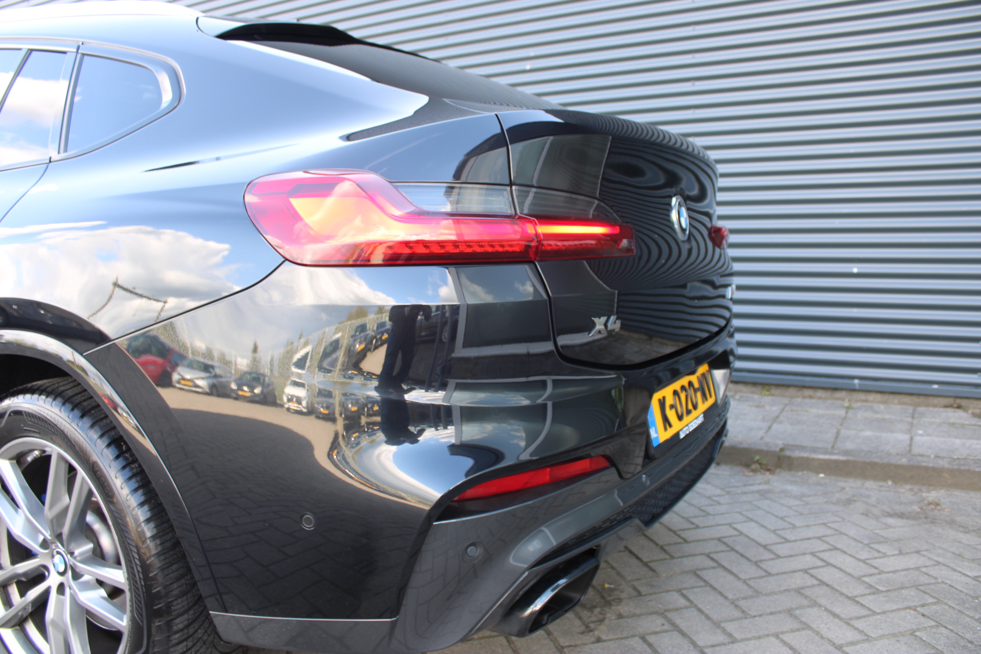Foto van BMW X4 M40i