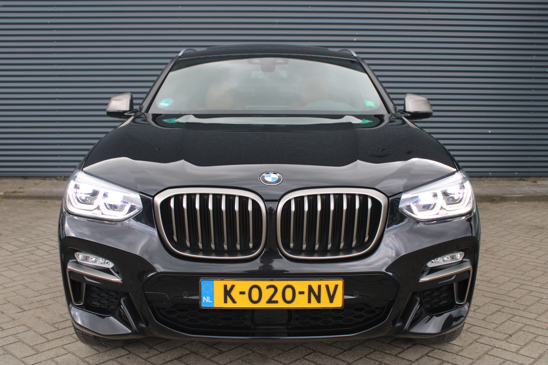 Foto van BMW X4 M40i