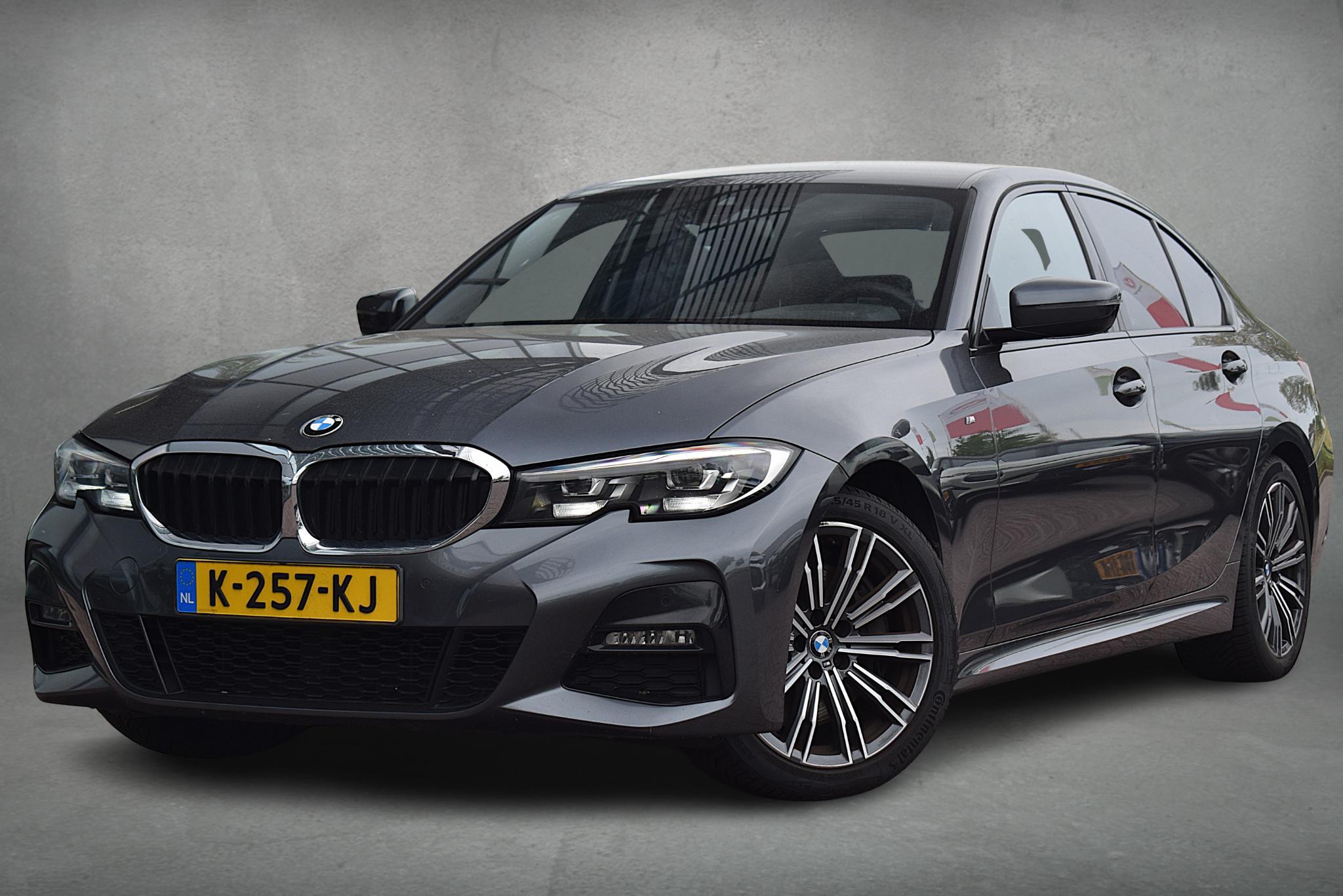 Foto van BMW 330i