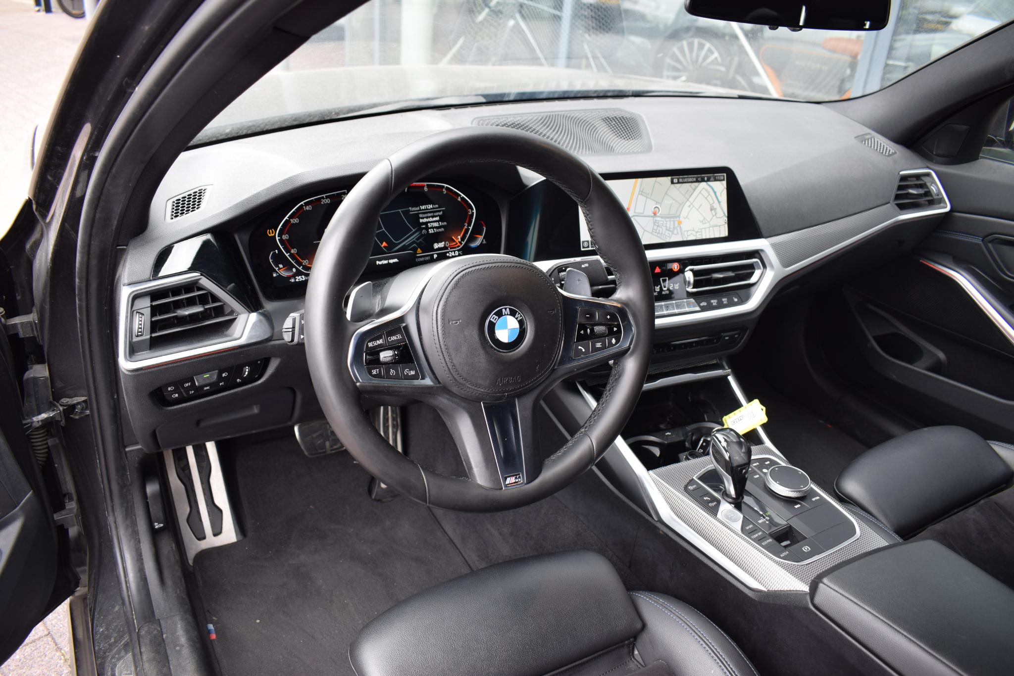 Foto van BMW 330i