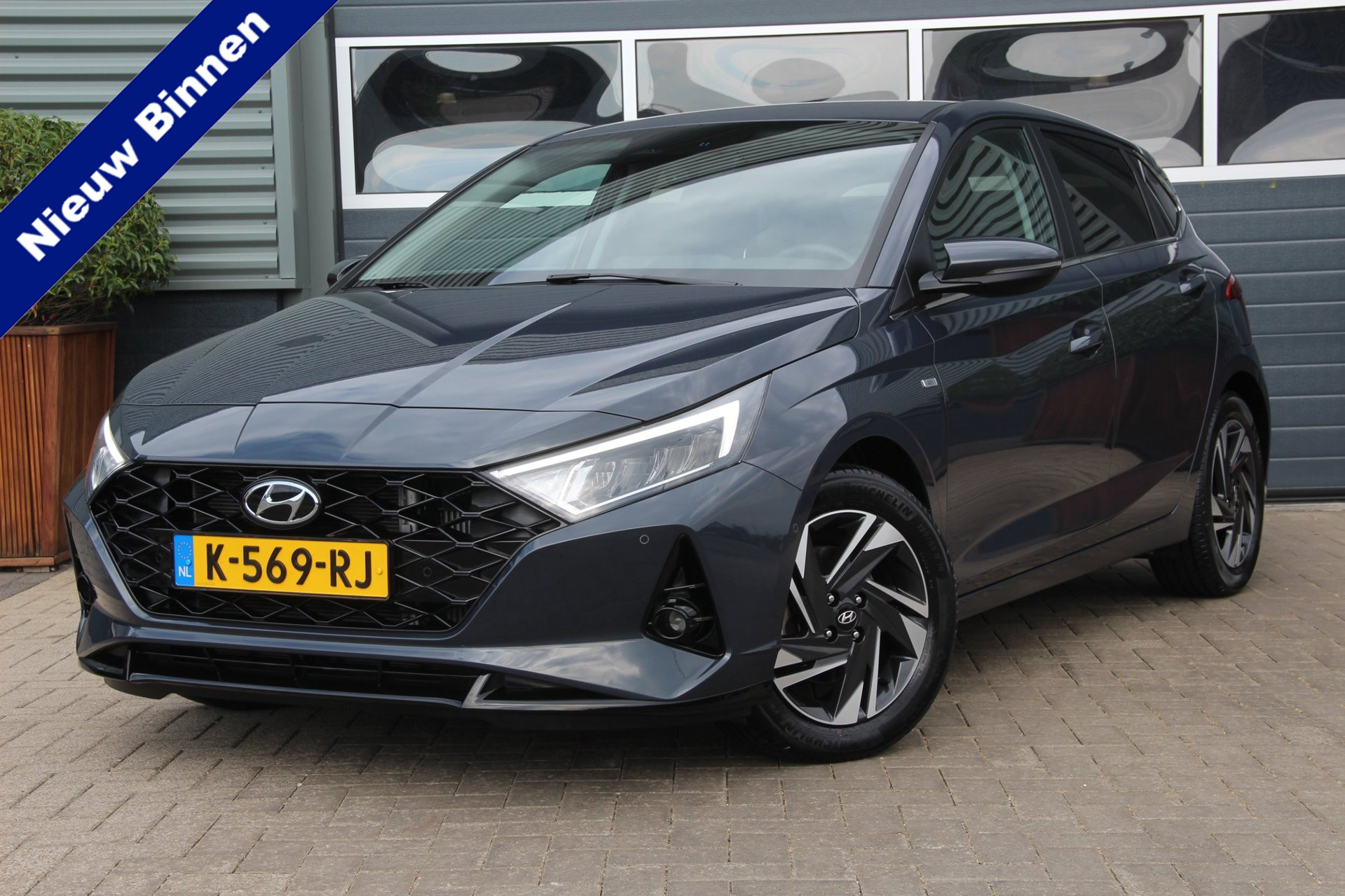 Hyundai I20 1.0 T-GDI Premium NL Auto | 1e eigenaar | Navi | ECC | Camera | ACC | BLISS | CarPlay | LMV16'' | Trekhaak 2021 - voorkant