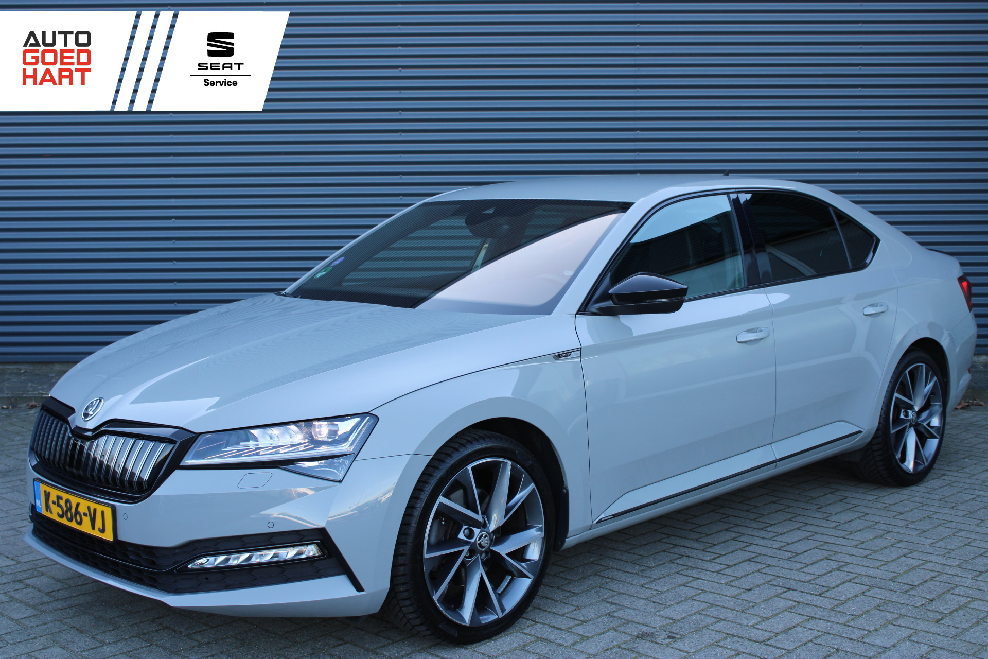 Skoda Superb 1.4 TSI iV Sportline Business Full-LED Carplay Virtual Cockpit Elek-trekhaak 2021 - voorkant