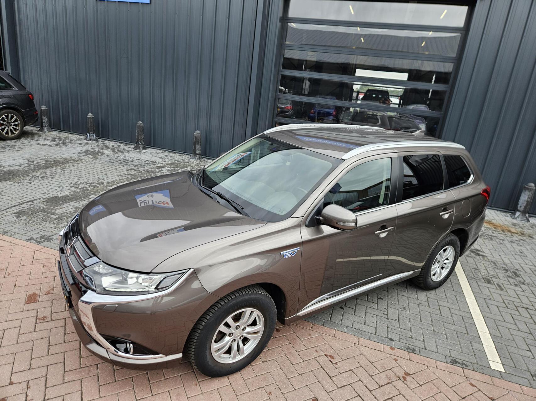 Foto van Mitsubishi Mitsubishi Outlander