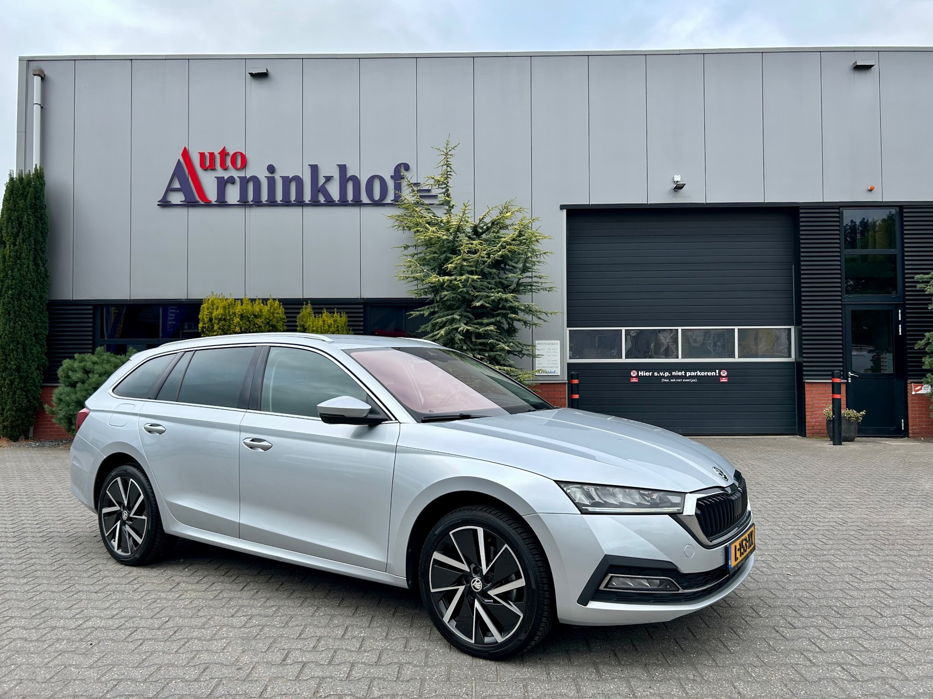 Skoda Octavia 1.4 TSI iV PHEV Business Edition 2021 - voorkant