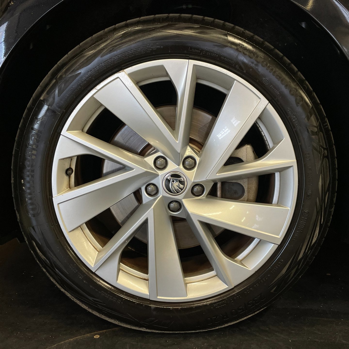 Foto van Skoda Enyaq 80