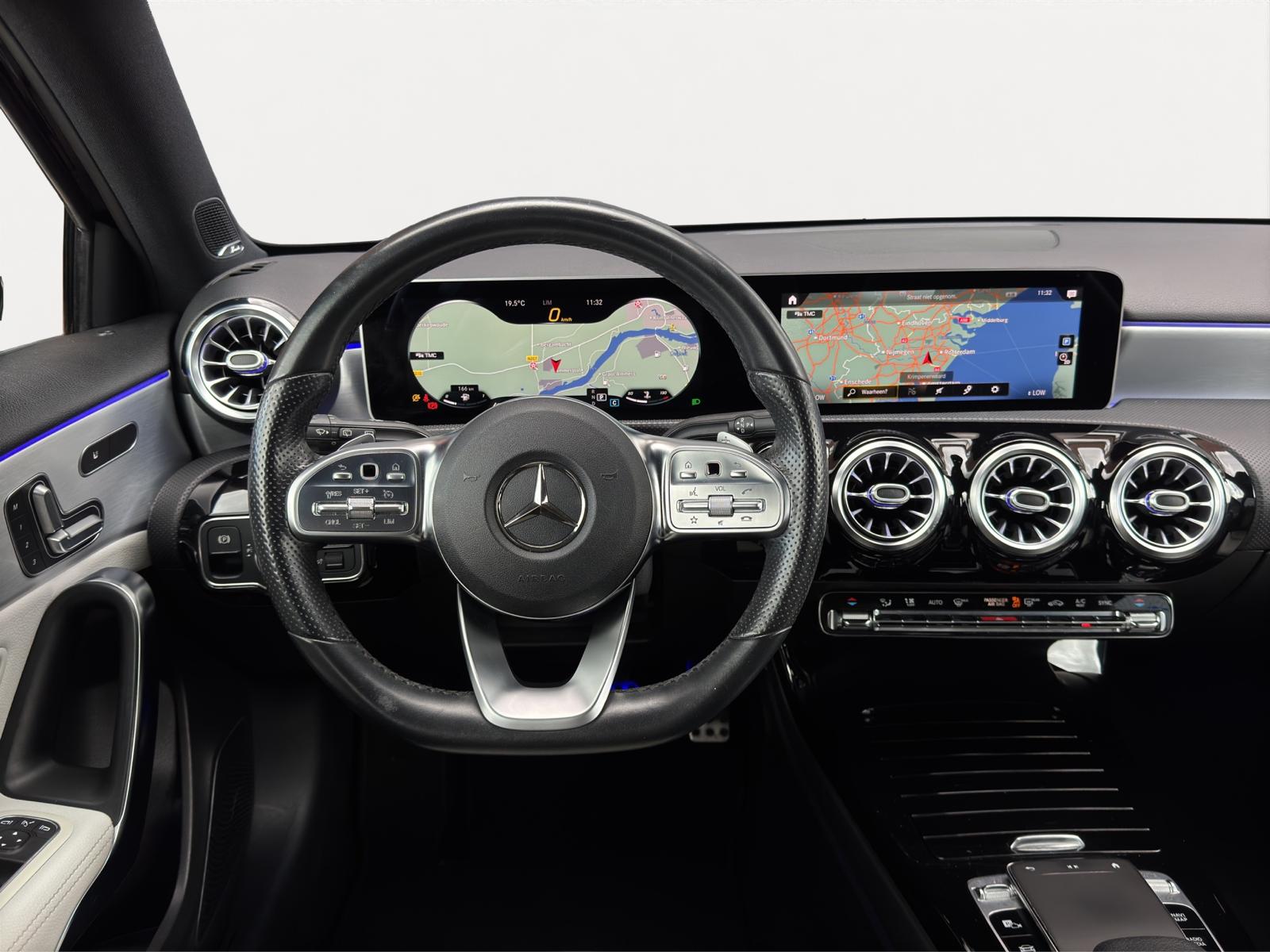 Foto van Mercedes-Benz A 200