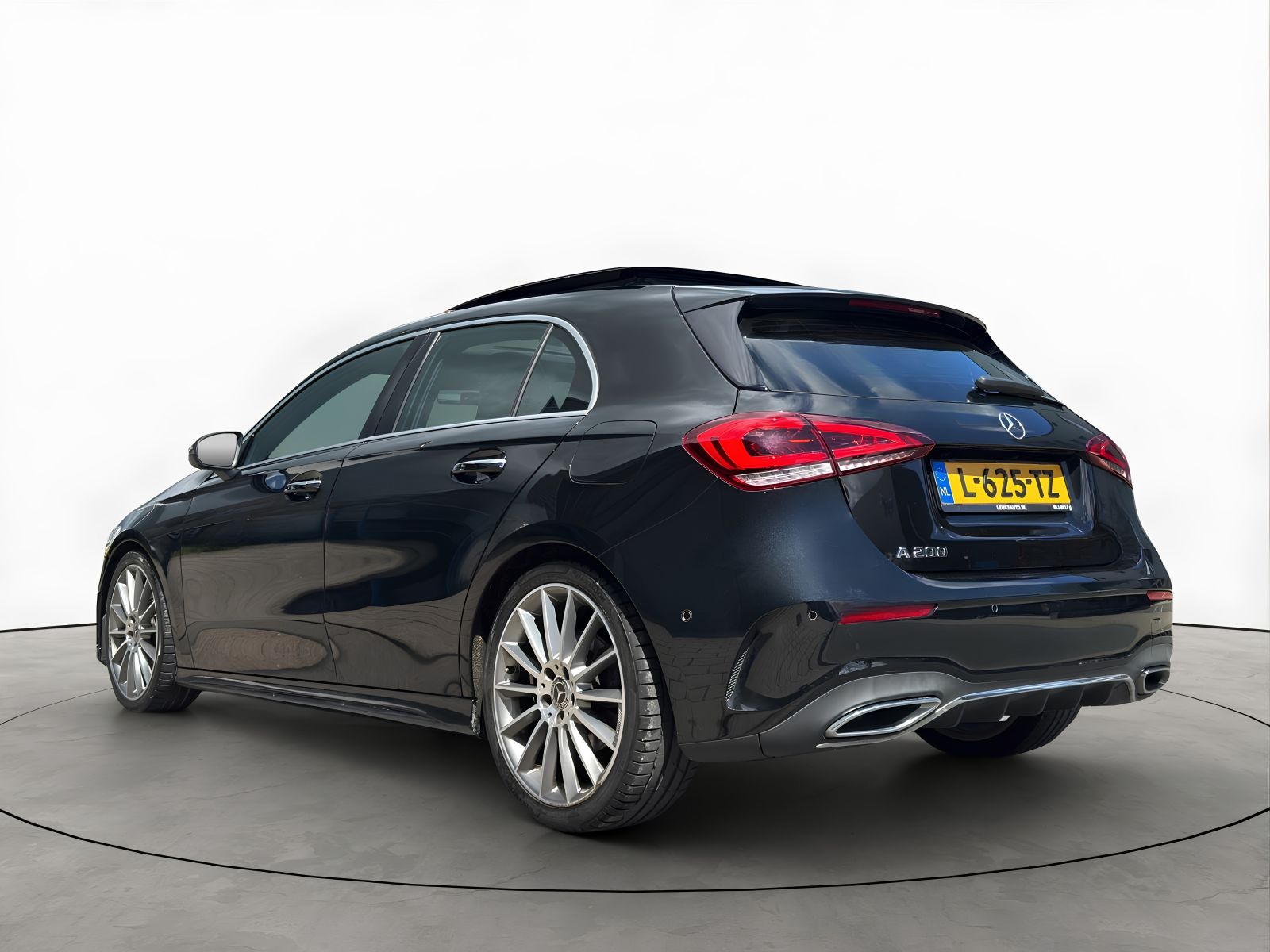 Foto van Mercedes-Benz A 200