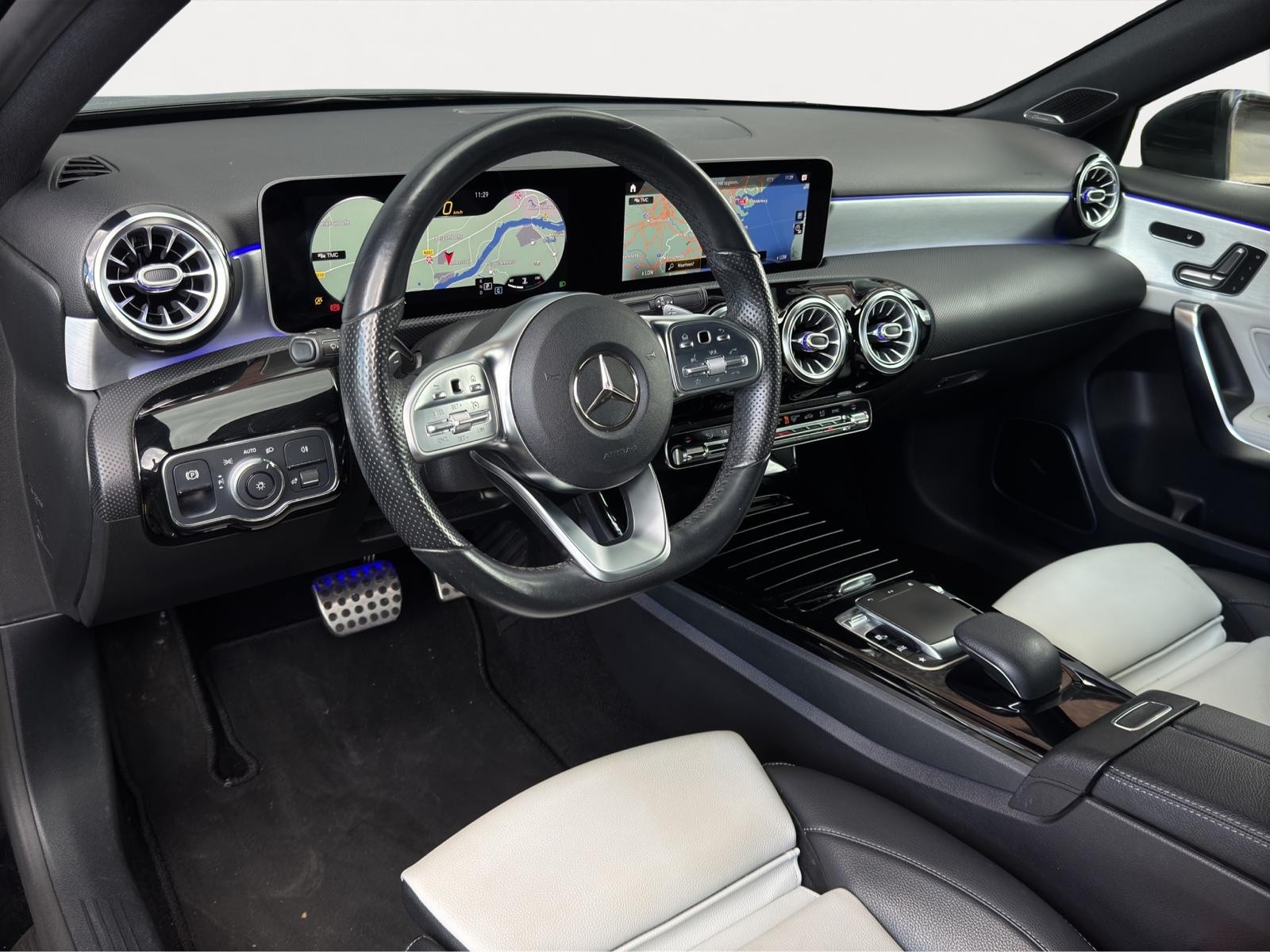 Foto van Mercedes-Benz A 200