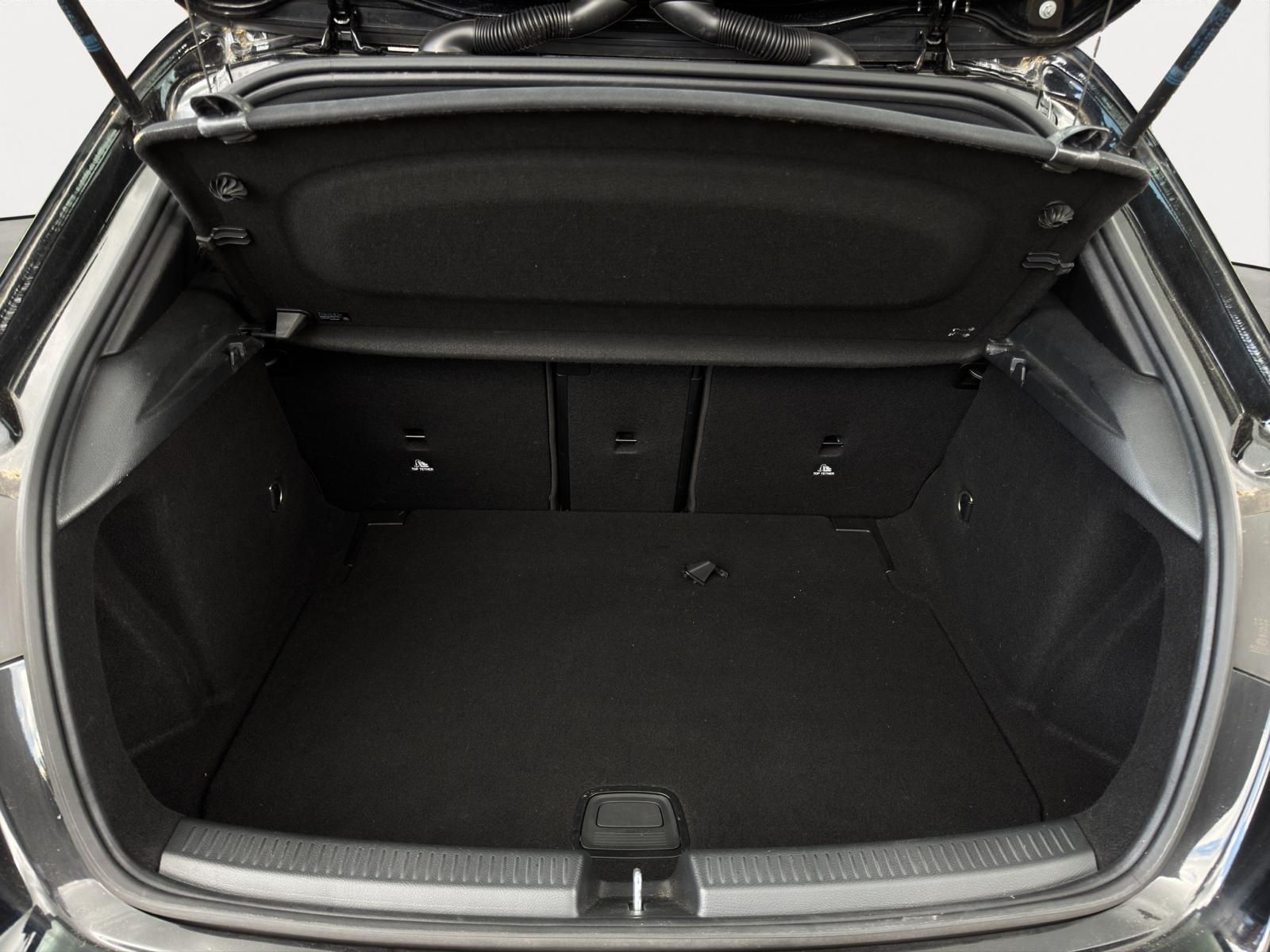 Foto van Mercedes-Benz A 200
