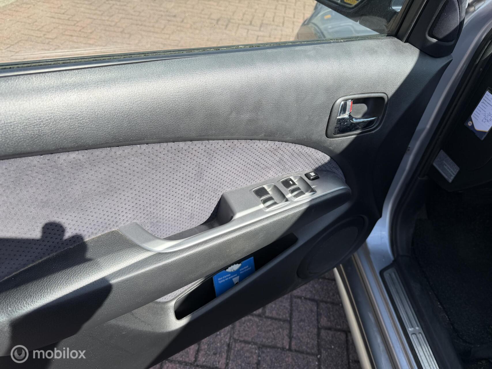 Foto van Mitsubishi Mitsubishi Outlander