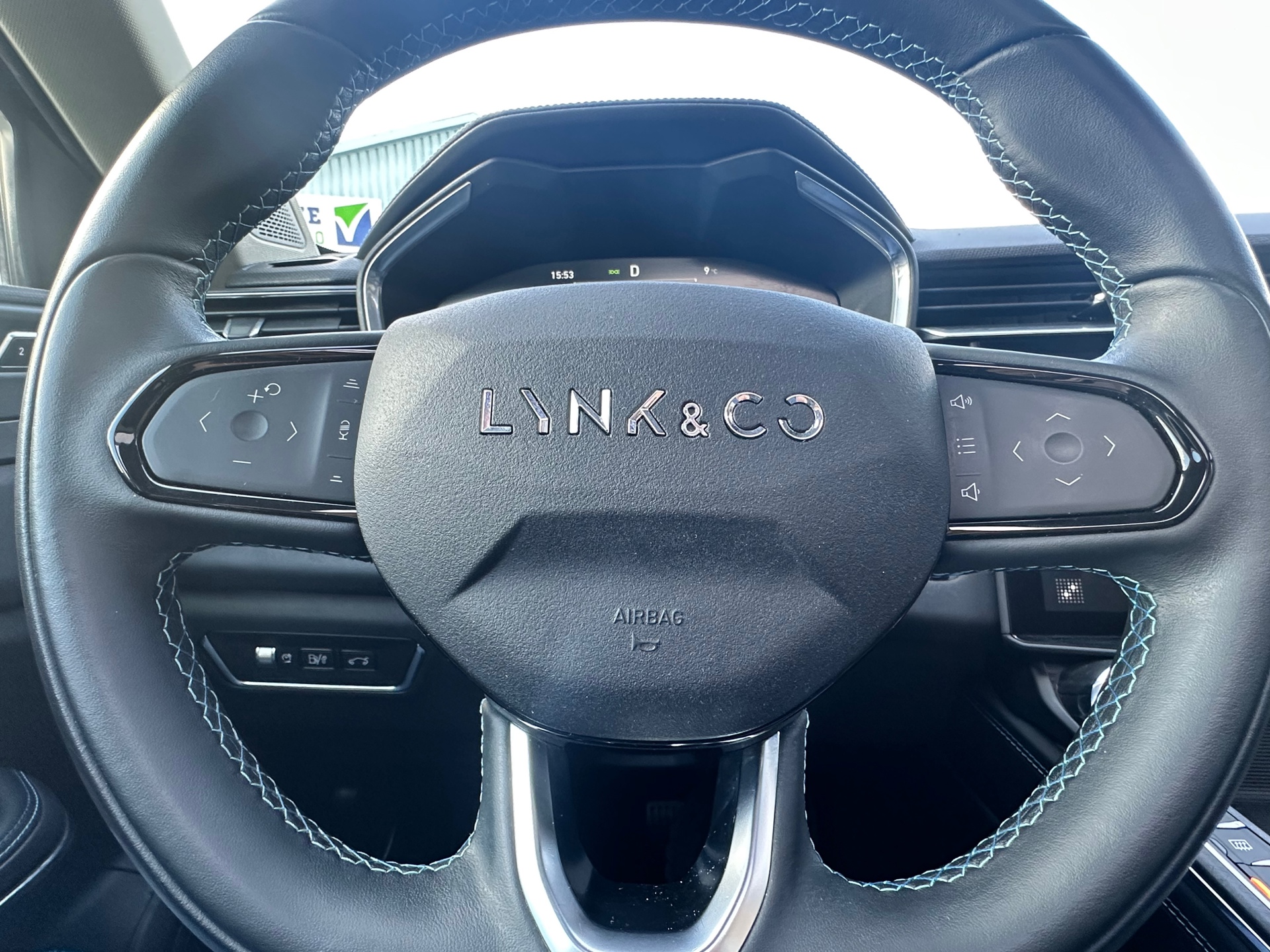 Foto van Lynk&co LYNK & Co 01