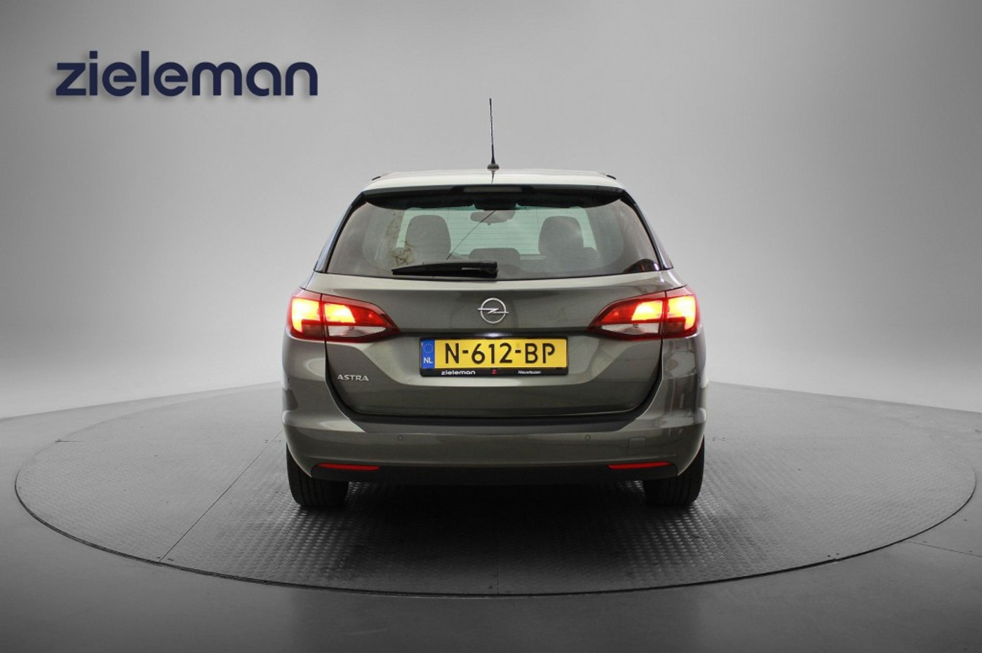 Foto van Opel Astra Sports Tourer