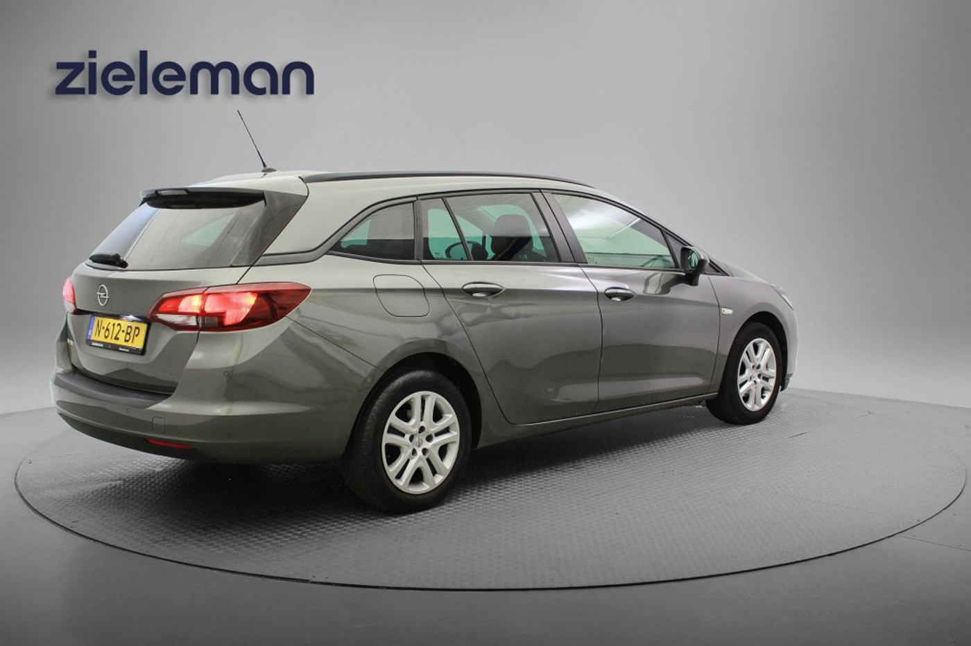 Foto van Opel Astra Sports Tourer