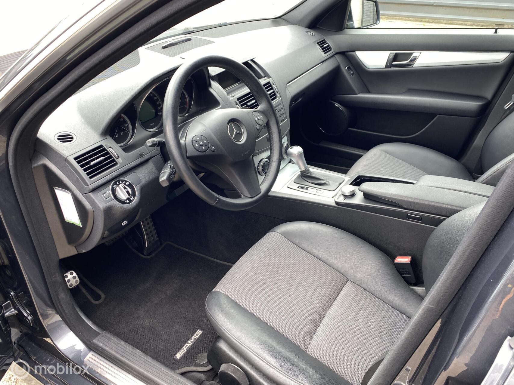 Foto van Mercedes-Benz C 180 Kompressor