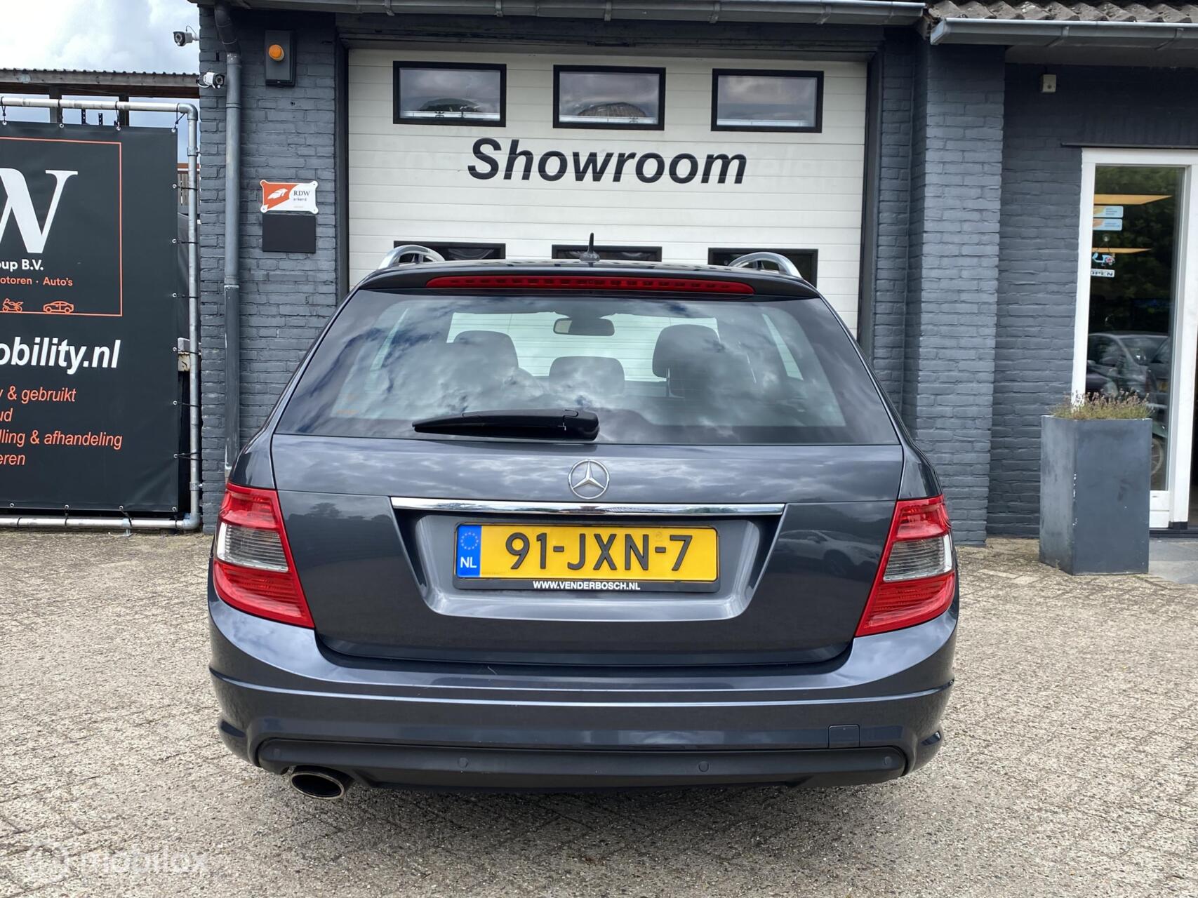 Foto van Mercedes-Benz C 180 Kompressor