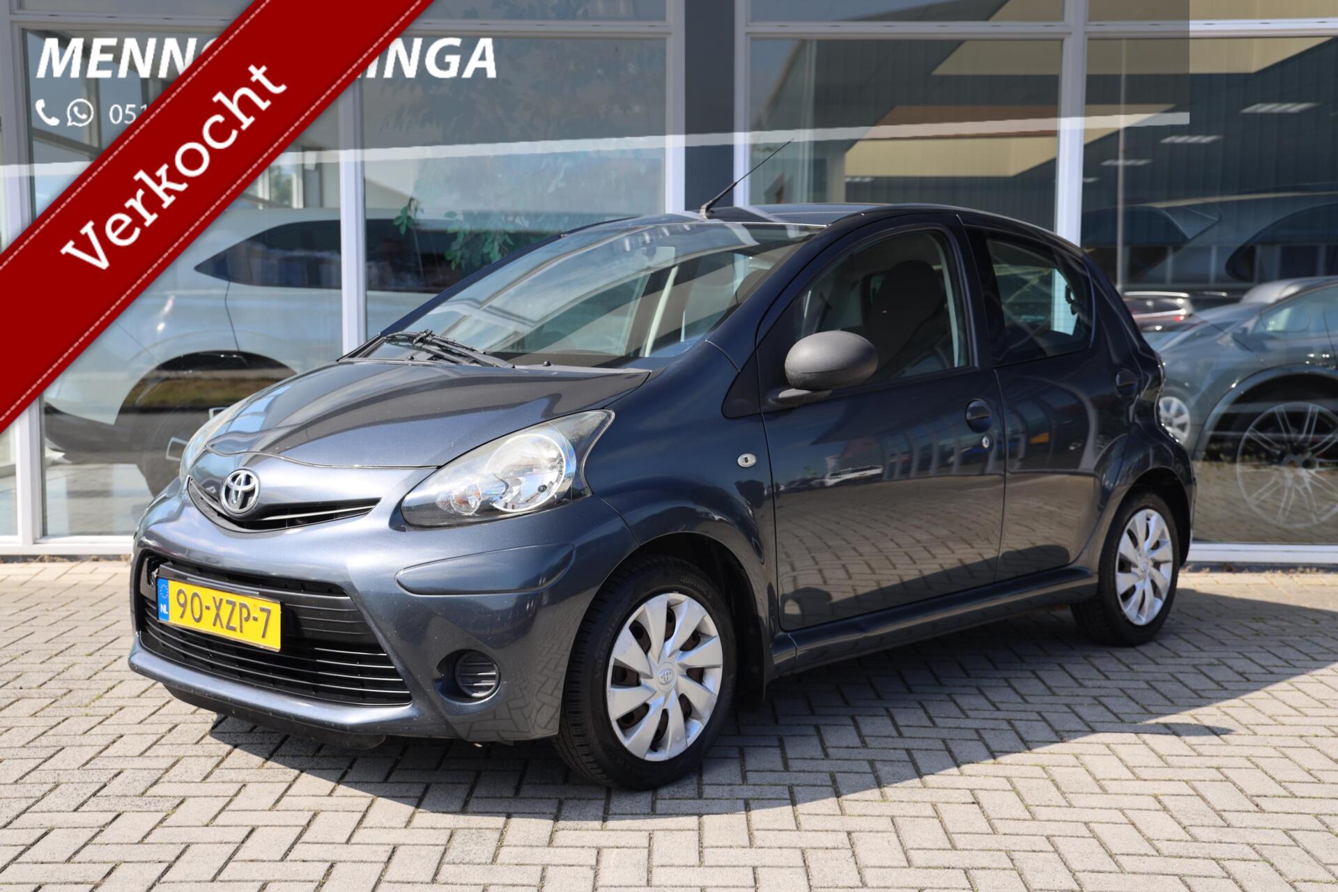 Toyota Toyota Aygo 1.0 VVT-i Access|NAP!| 2012 - voorkant