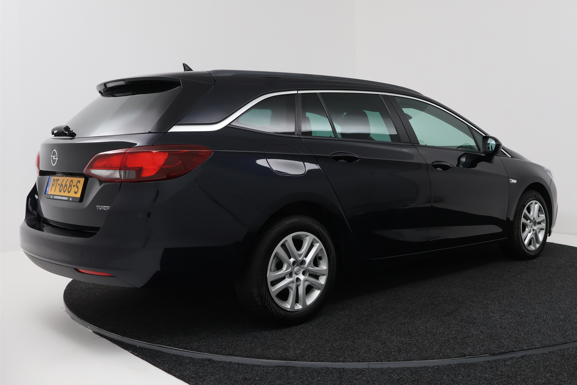 Foto van Opel Astra Sports Tourer