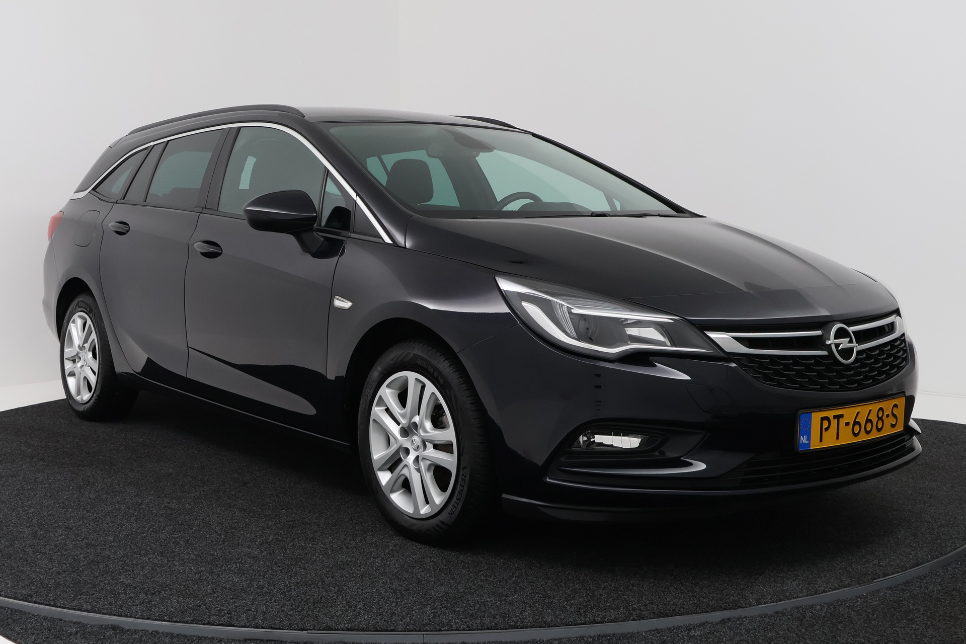 Foto van Opel Astra Sports Tourer