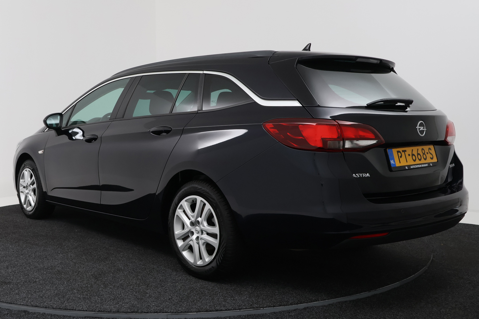 Foto van Opel Astra Sports Tourer