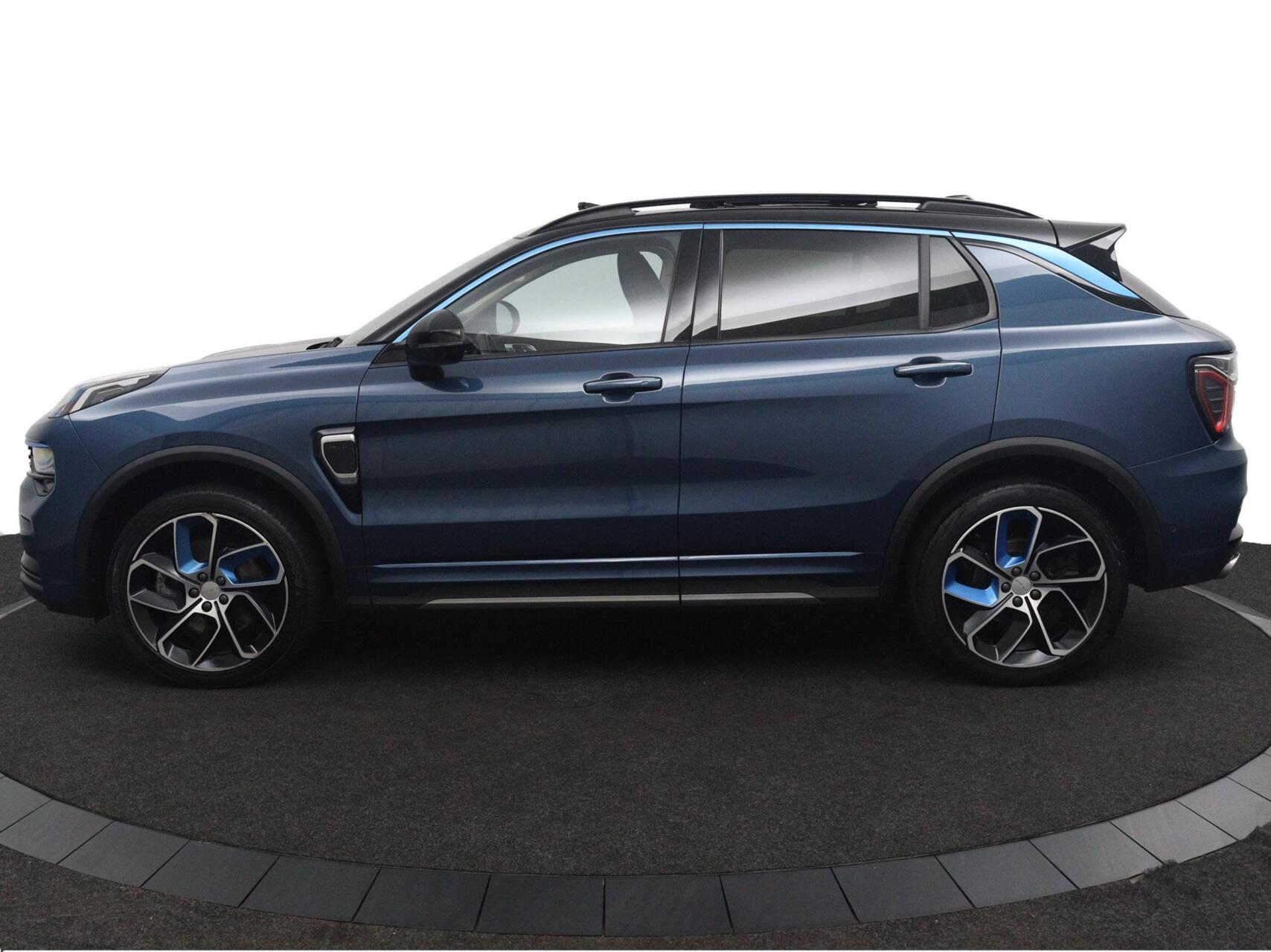 Foto van Lynk&co LYNK & Co 01
