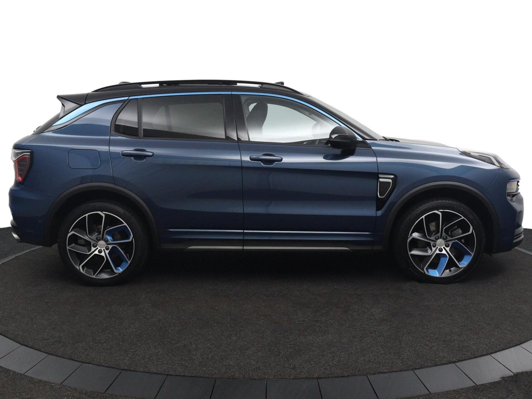 Foto van Lynk&co LYNK & Co 01