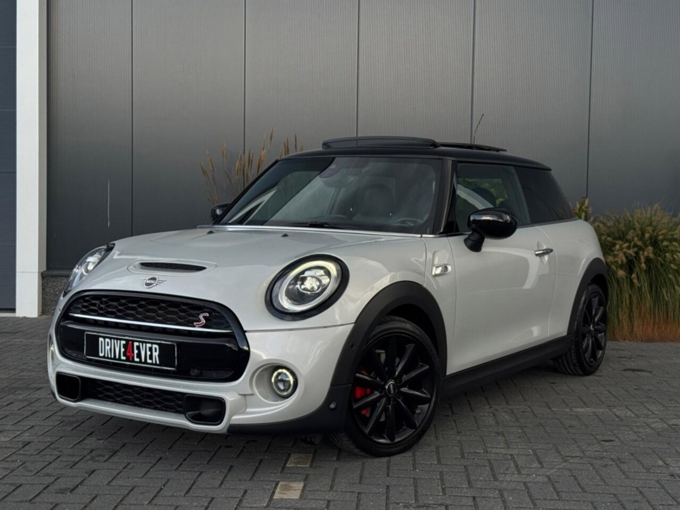 Mini Cooper S 2.0 Cooper S | Pano | Volleder | Camera | LED 2020 - voorkant