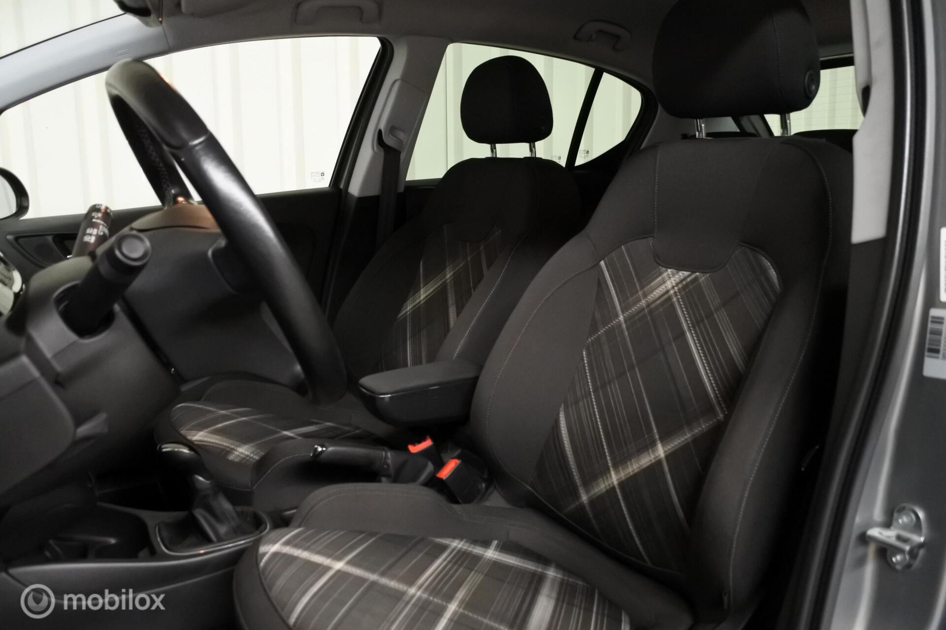Foto van Opel Corsa-e