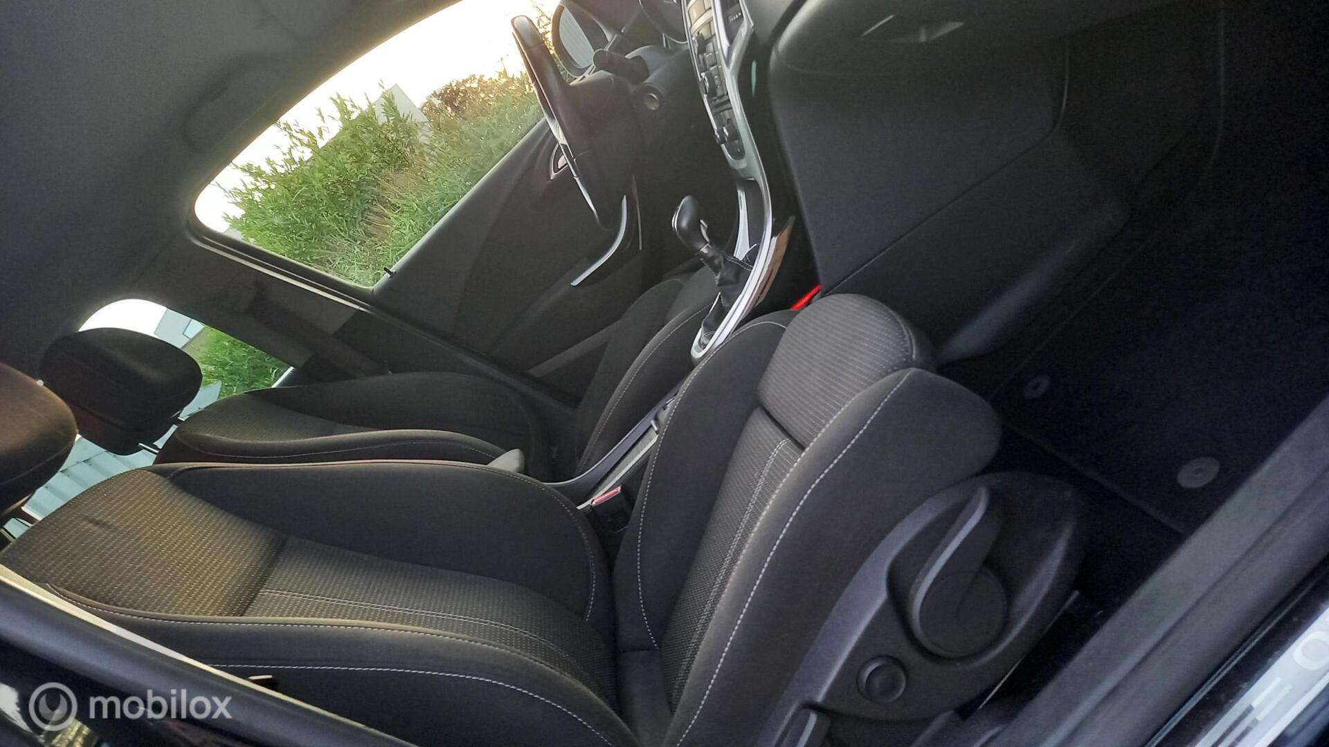 Foto van Opel Astra Sports Tourer