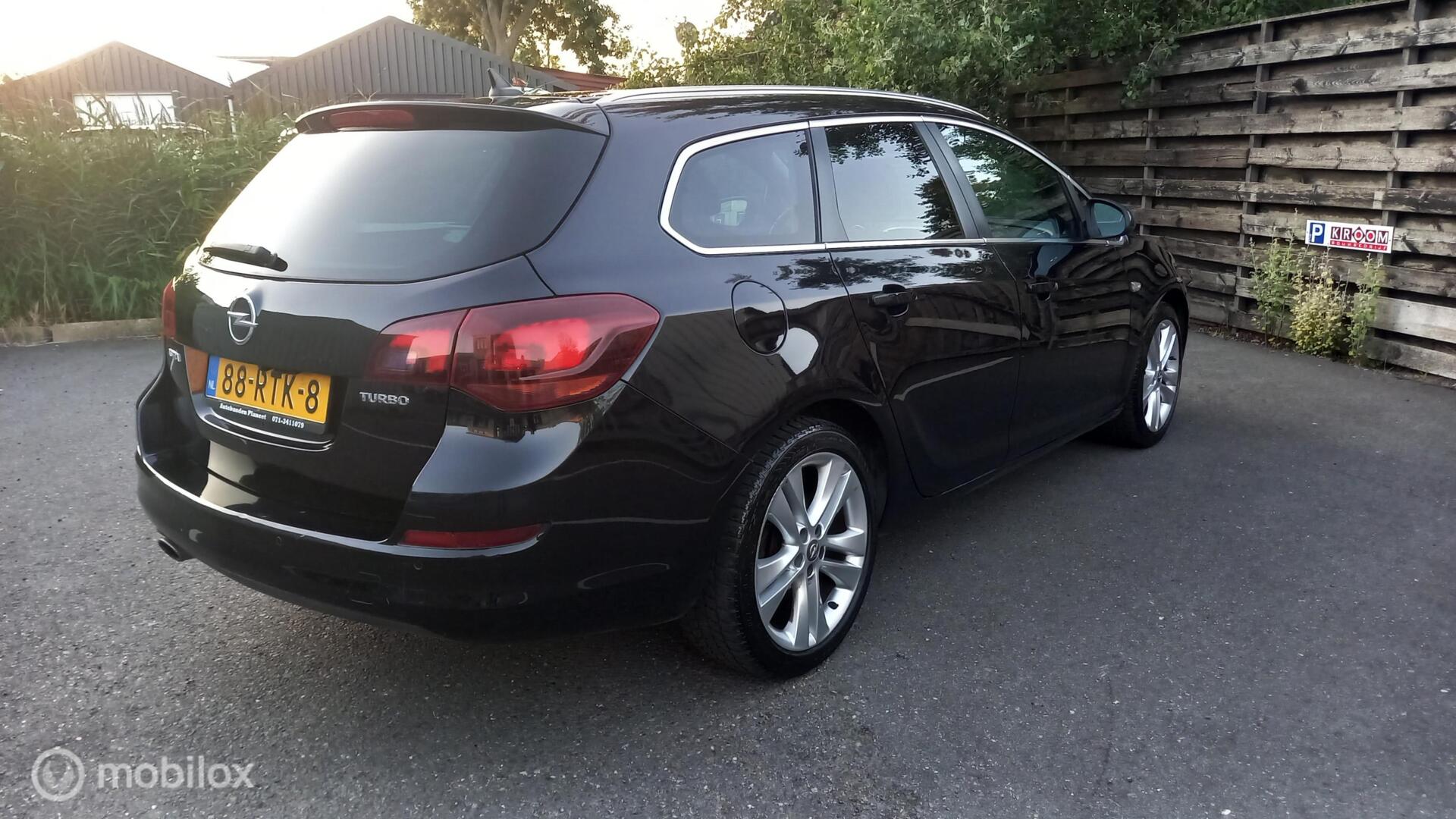 Foto van Opel Astra Sports Tourer