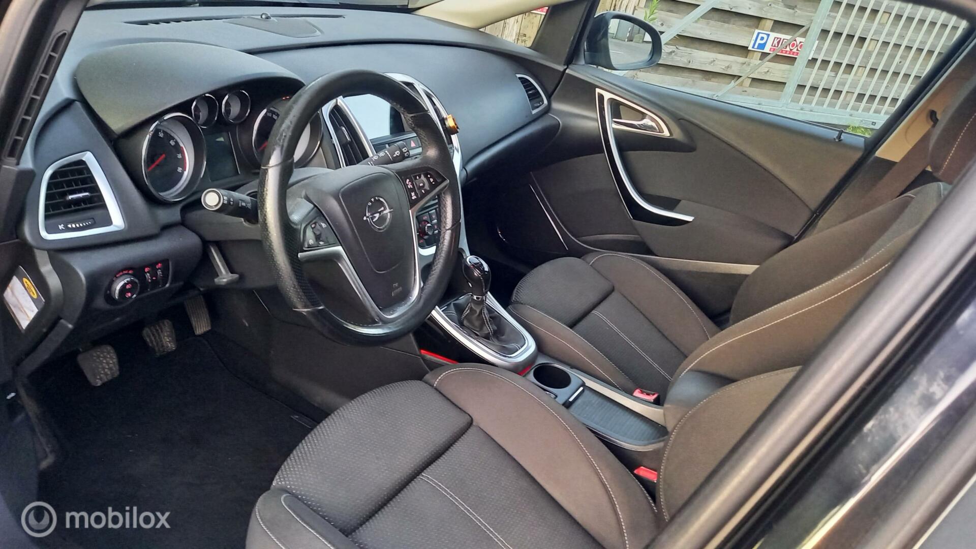 Foto van Opel Astra Sports Tourer