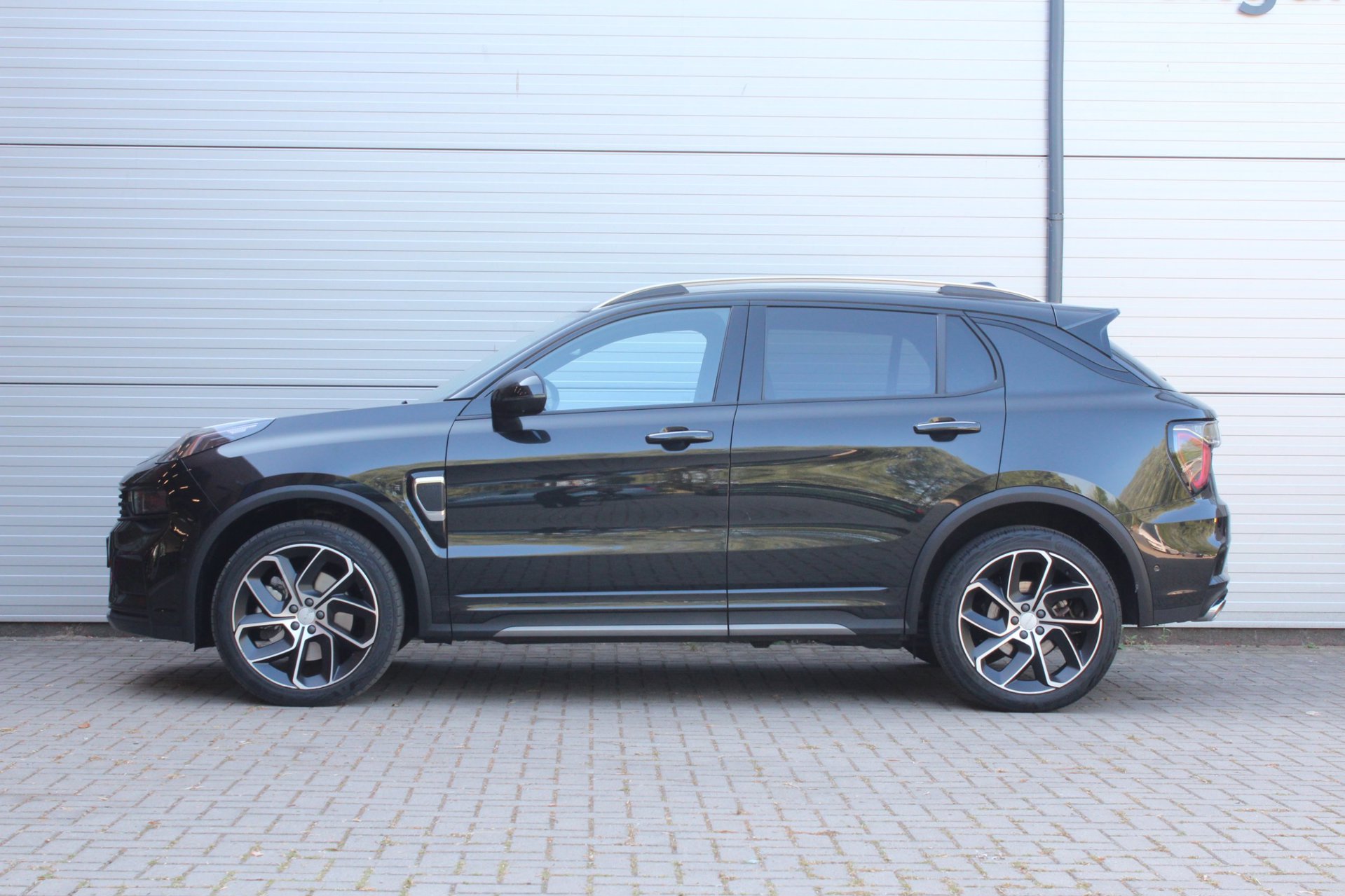 Foto van Lynk&co LYNK & Co 01