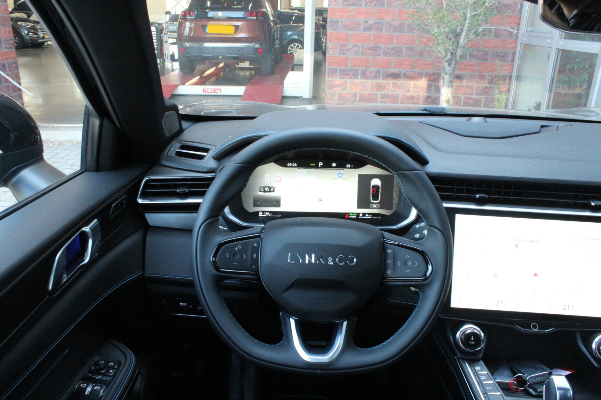 Foto van Lynk&co LYNK & Co 01