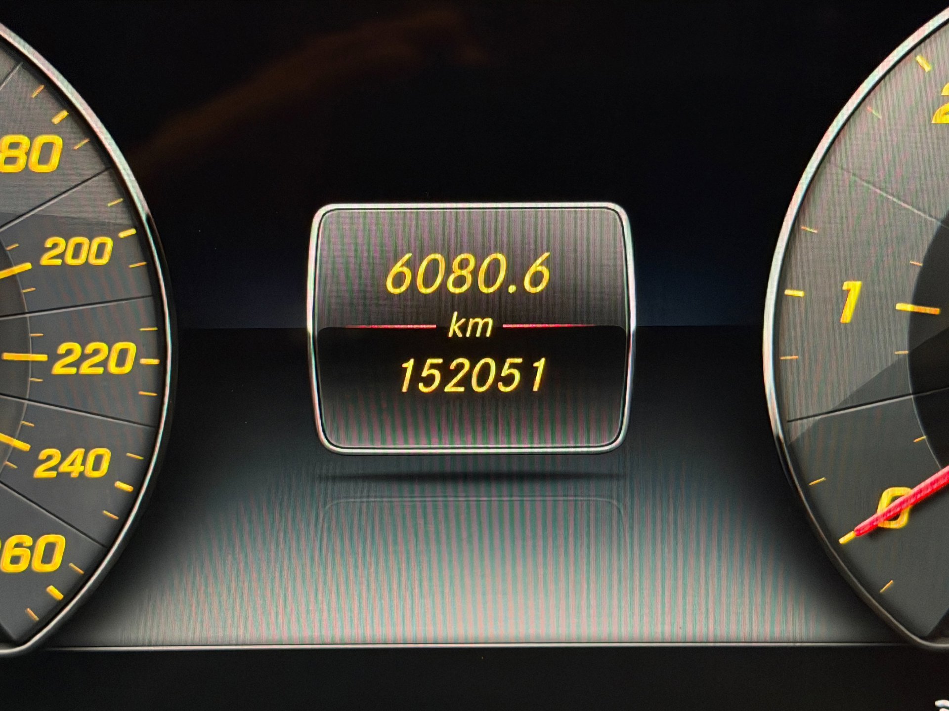 Foto van Mercedes-Benz E 220 D