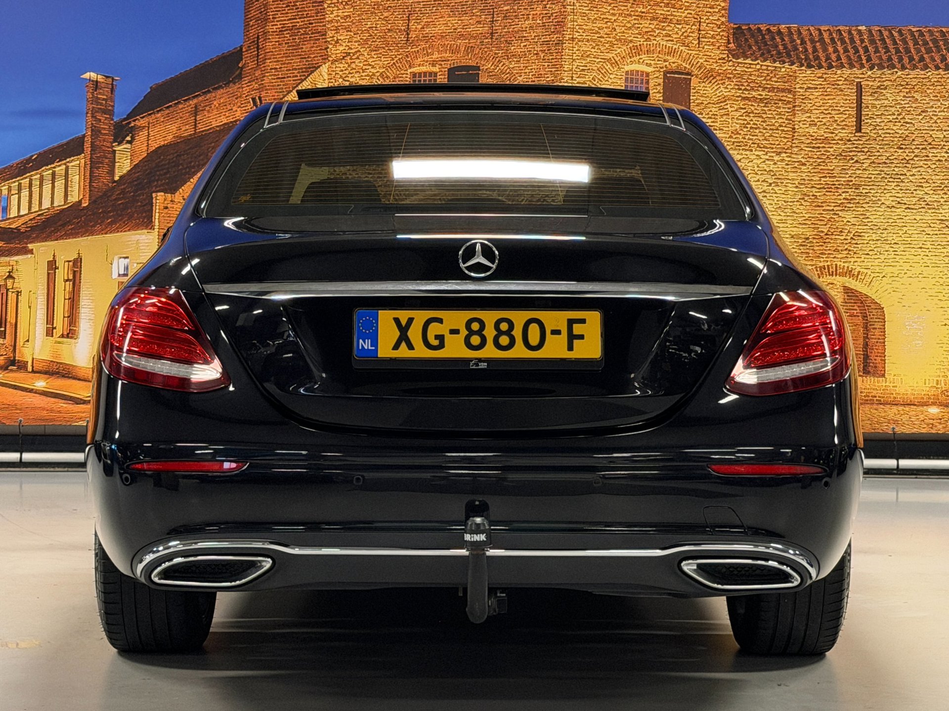 Foto van Mercedes-Benz E 220 D