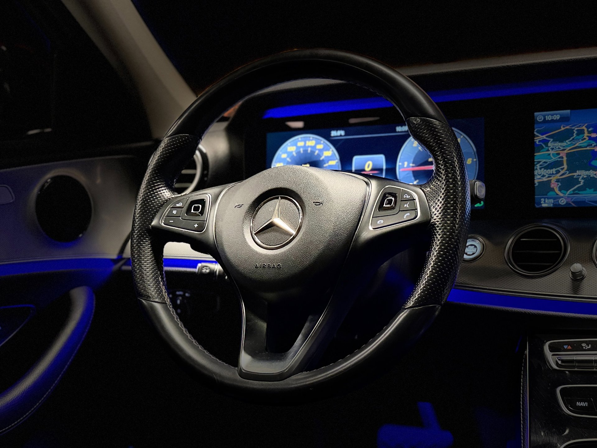 Foto van Mercedes-Benz E 220 D