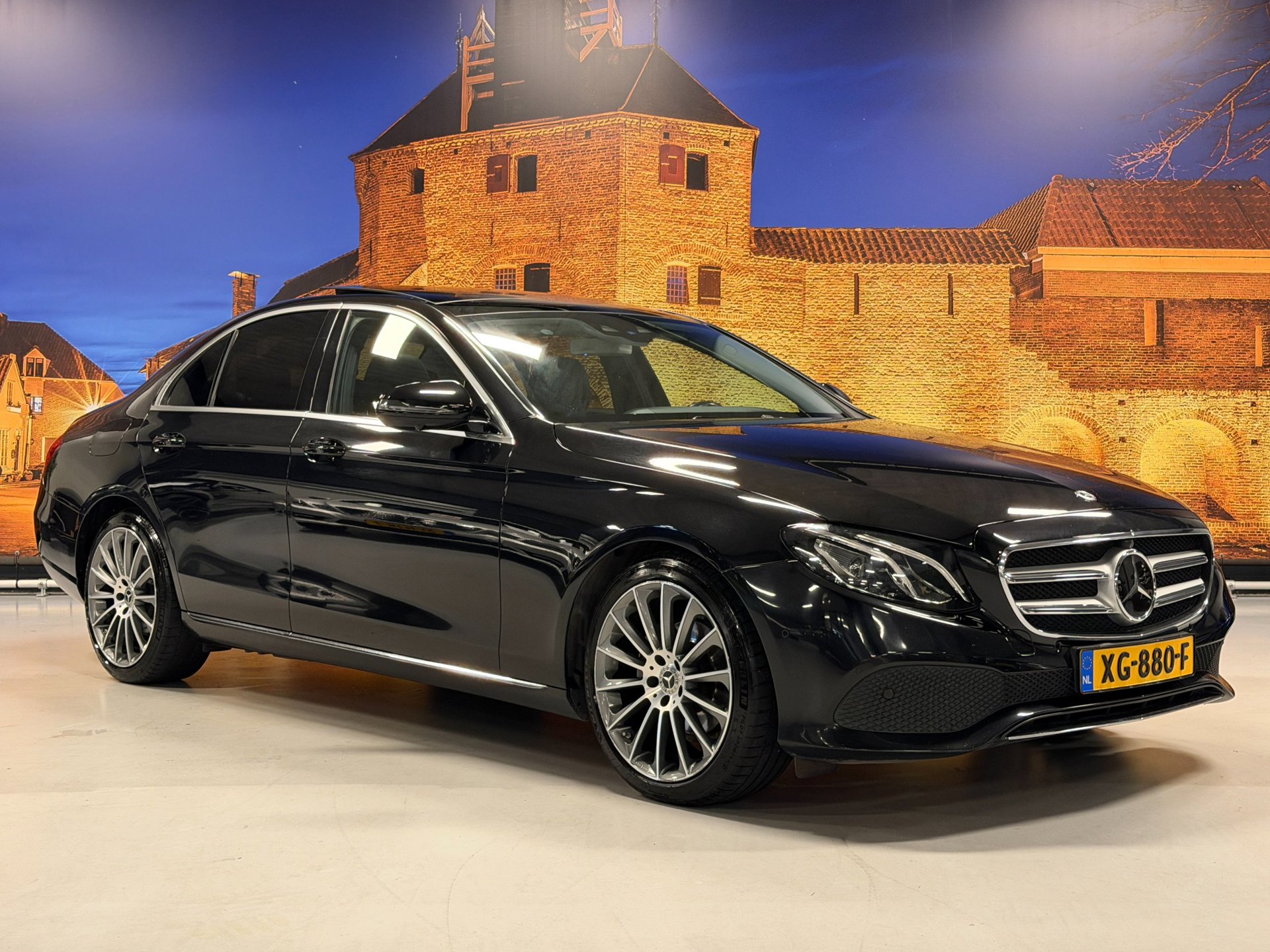 Foto van Mercedes-Benz E 220 D
