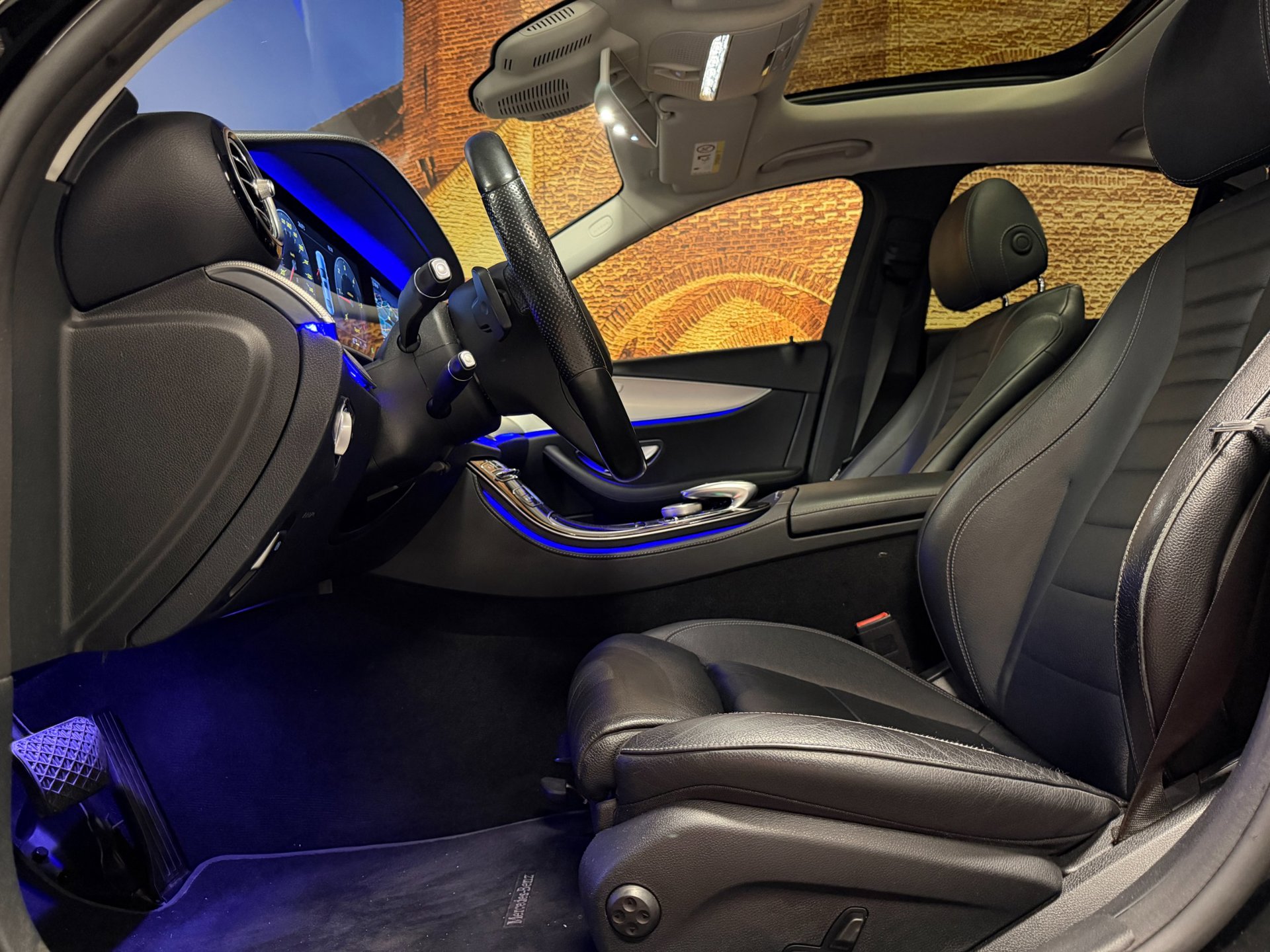 Foto van Mercedes-Benz E 220 D