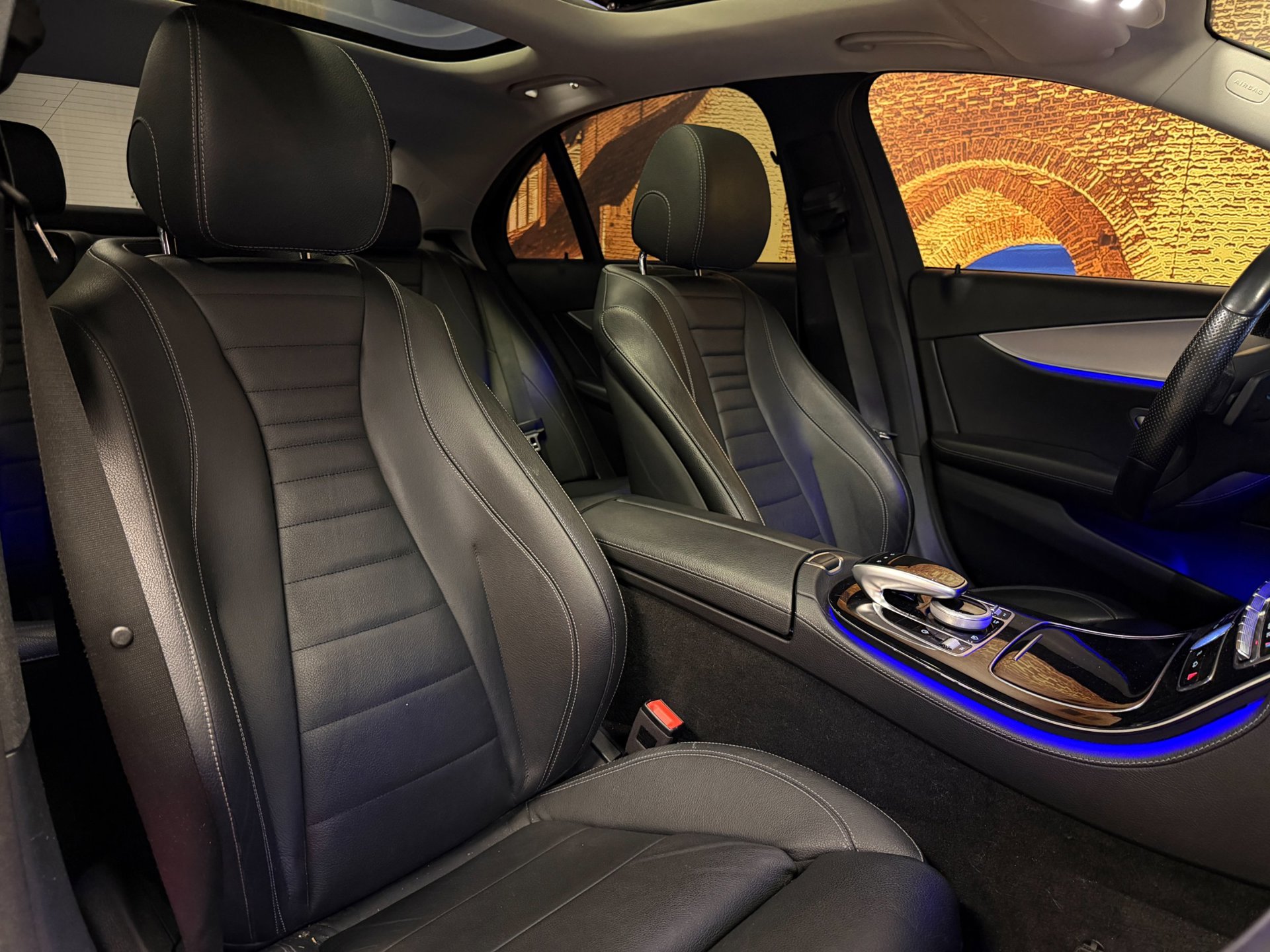 Foto van Mercedes-Benz E 220 D