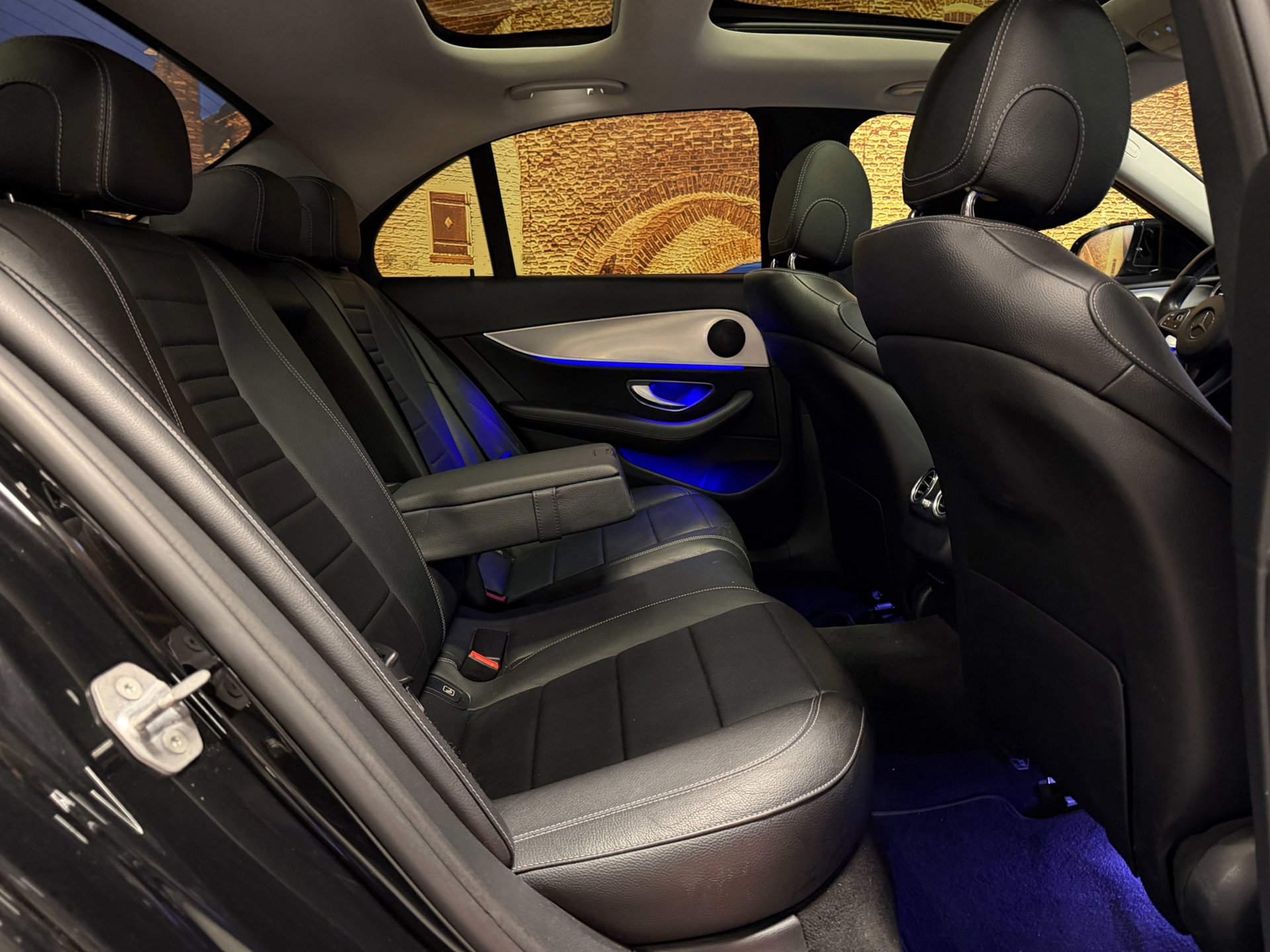 Foto van Mercedes-Benz E 220 D