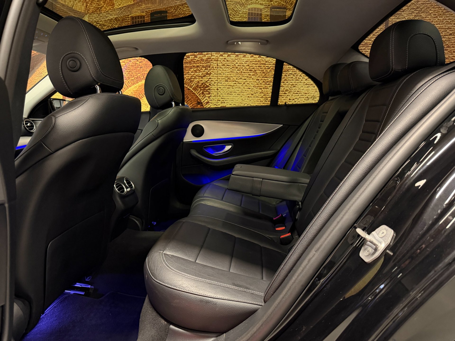 Foto van Mercedes-Benz E 220 D