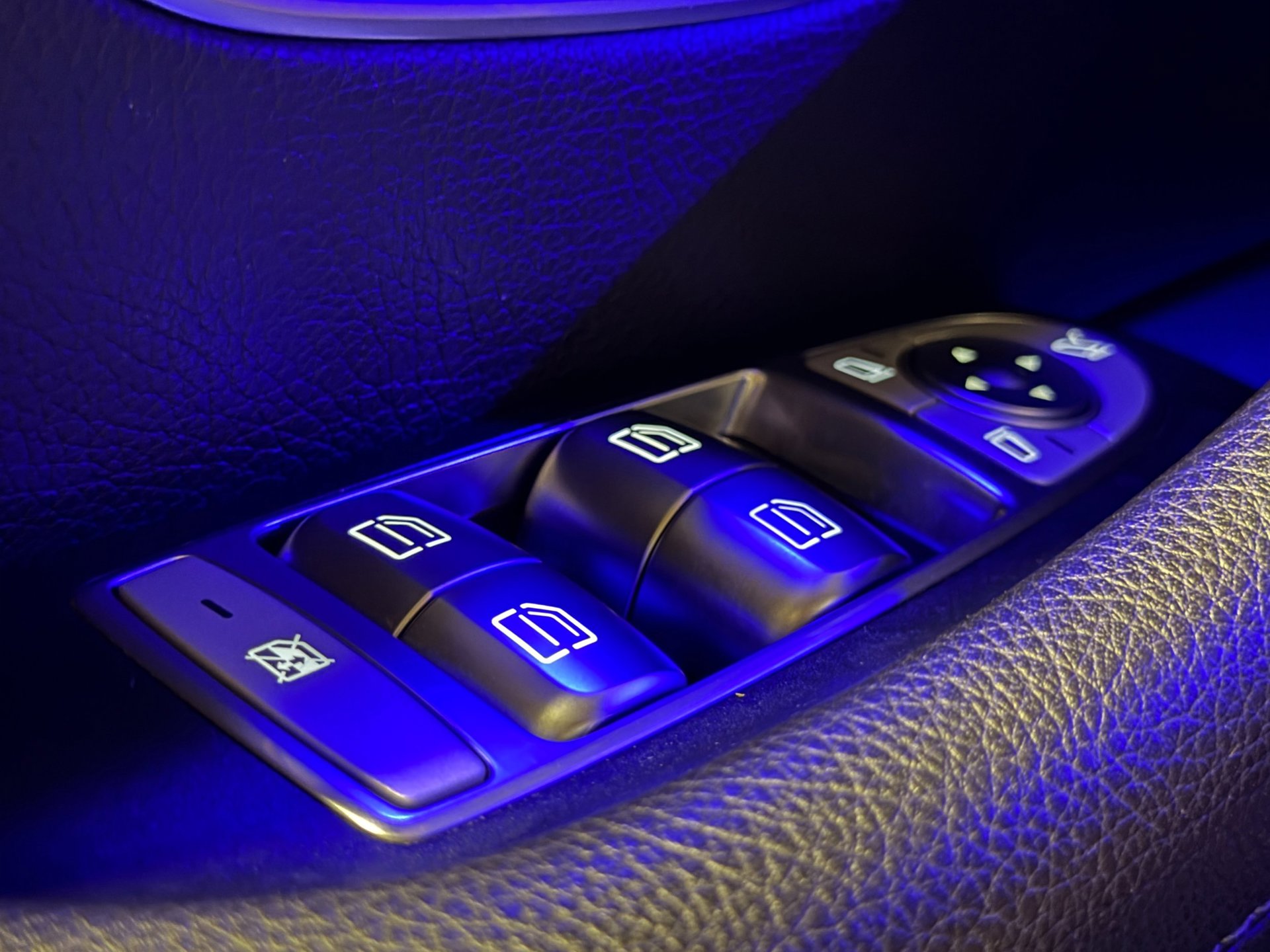 Foto van Mercedes-Benz E 220 D