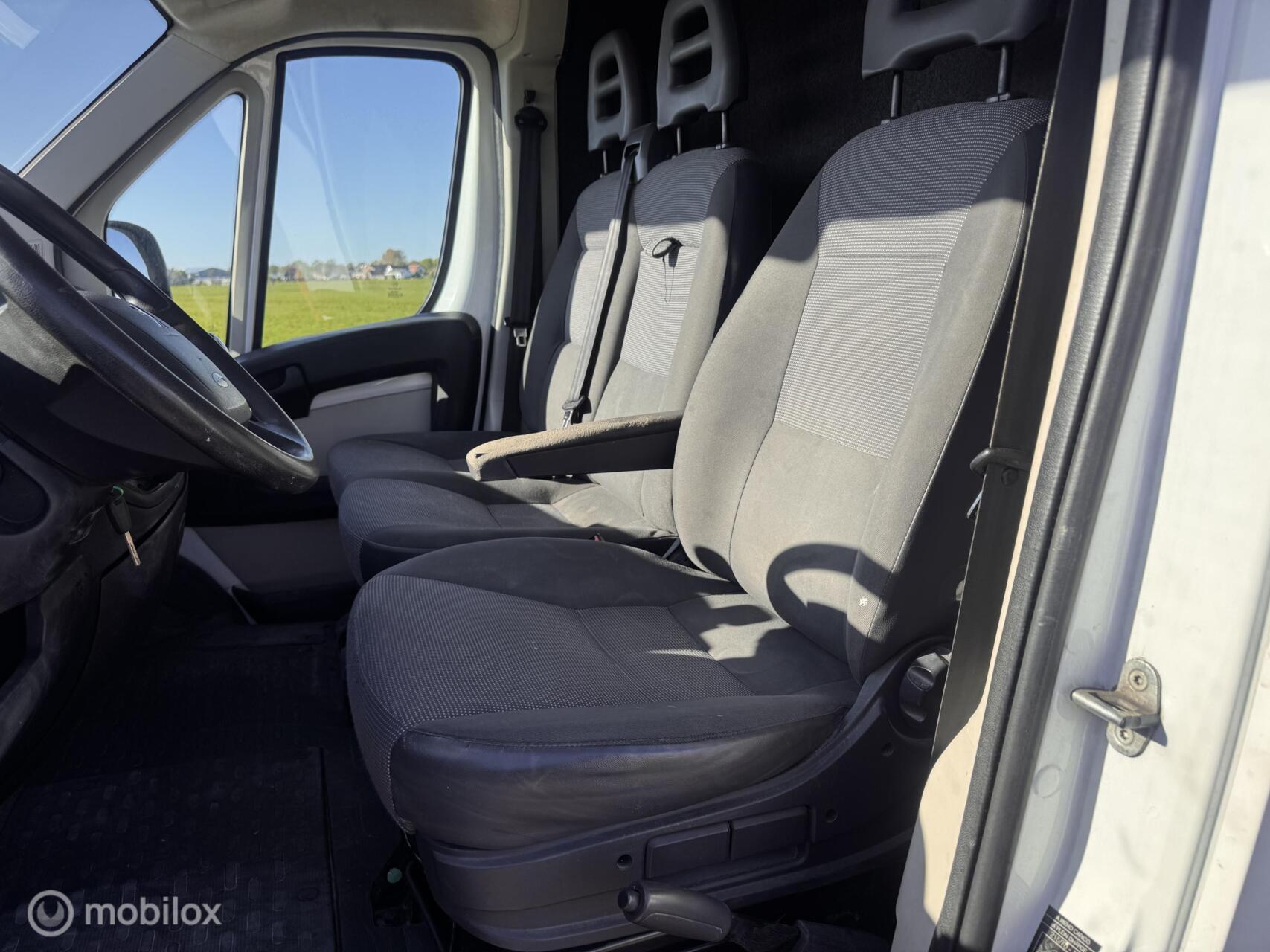 Foto van Peugeot Peugeot Boxer