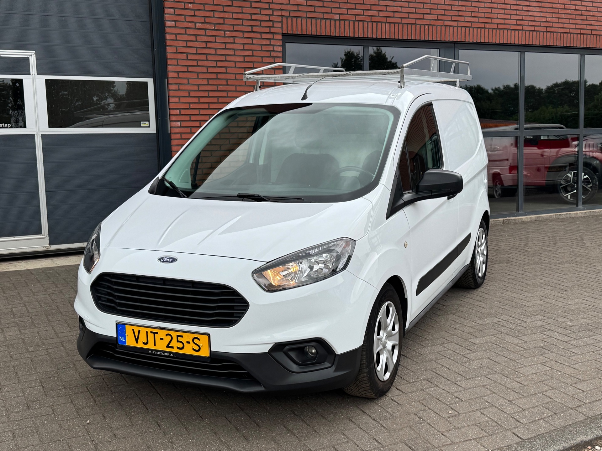 Foto van Ford Transit Courier
