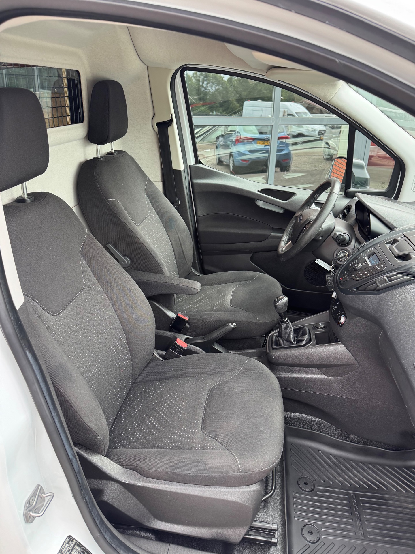 Foto van Ford Transit Courier